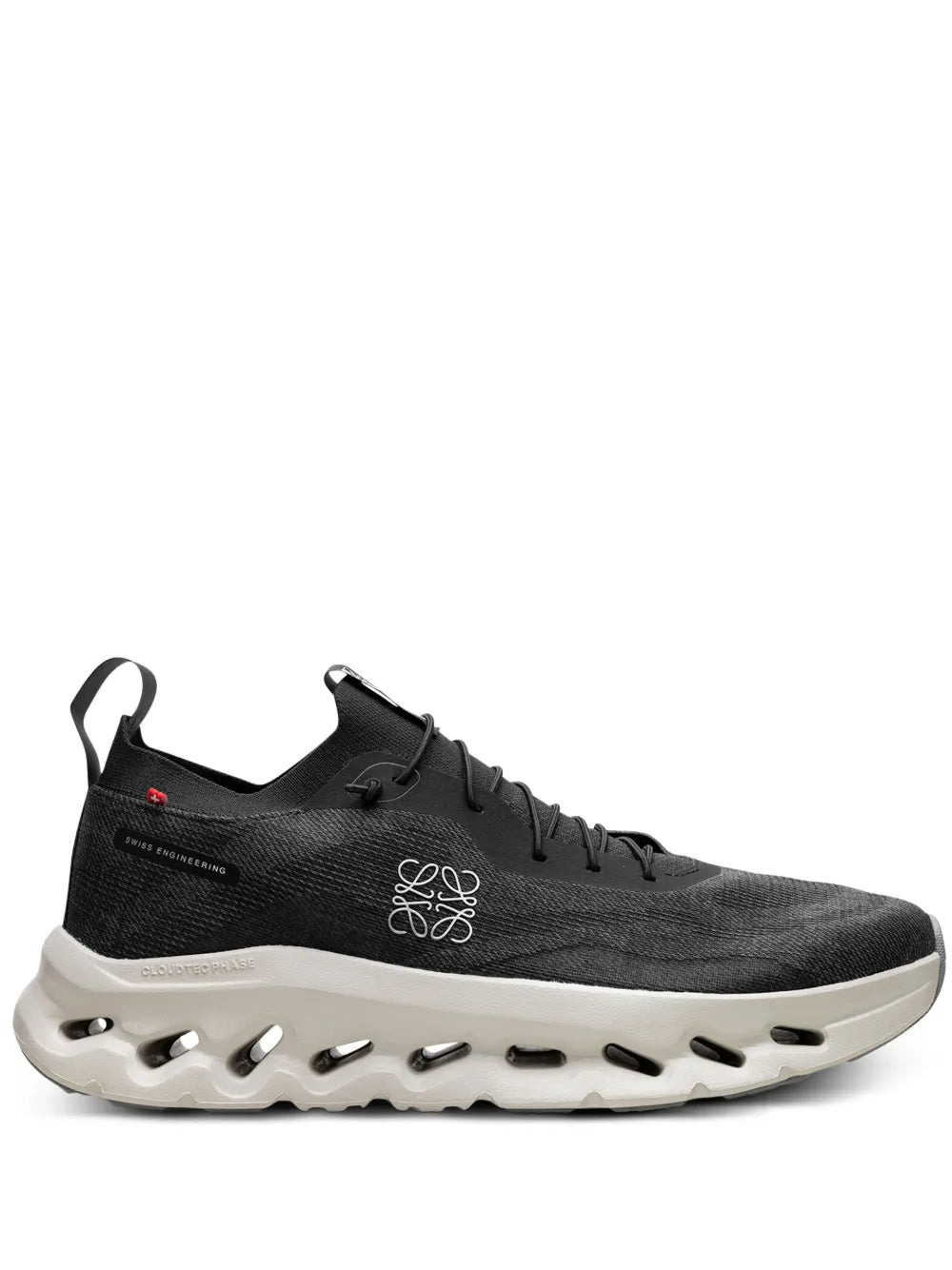 On Cloudsolo logo detail sneakers