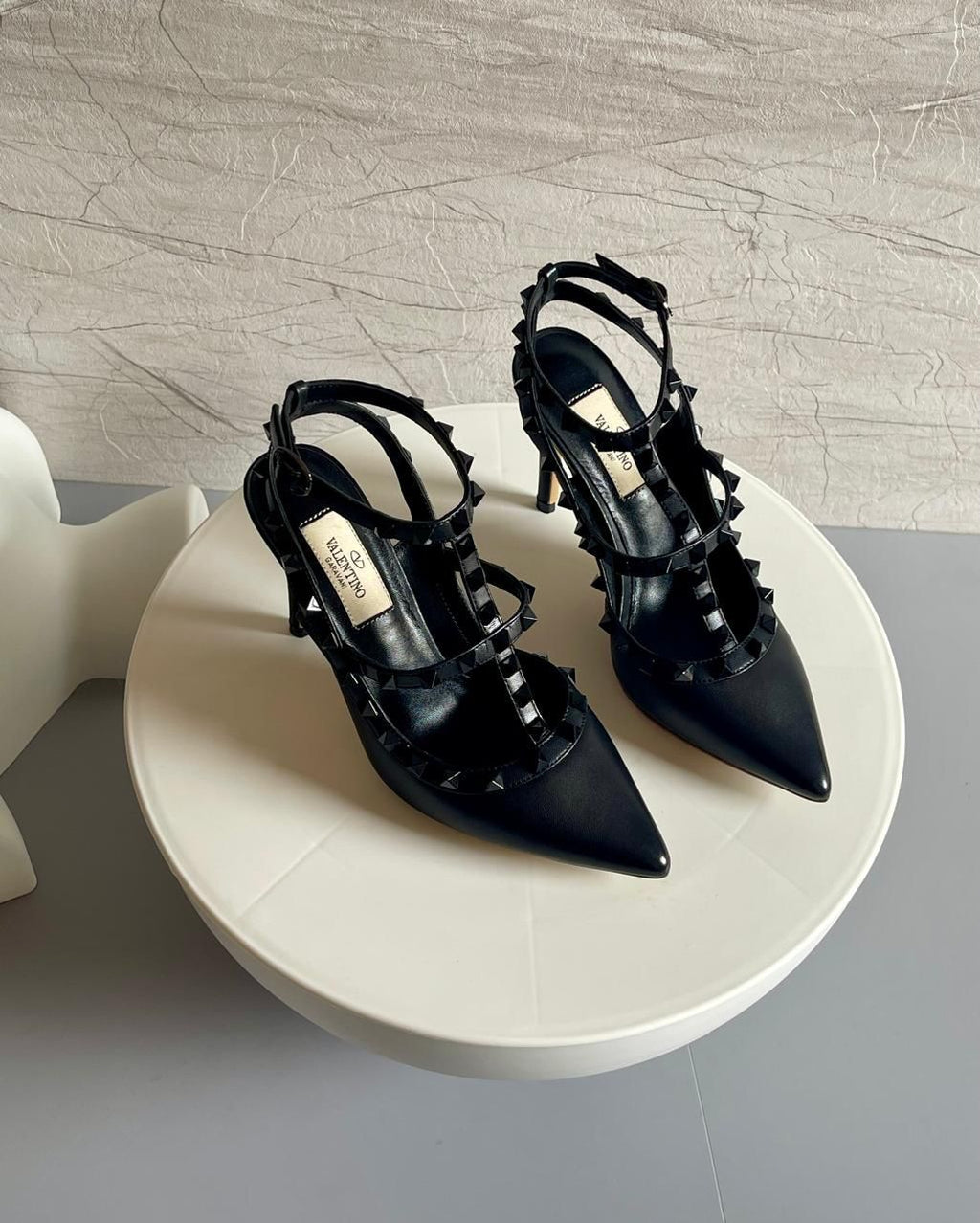 Valentino Garavani Rockstud pumps