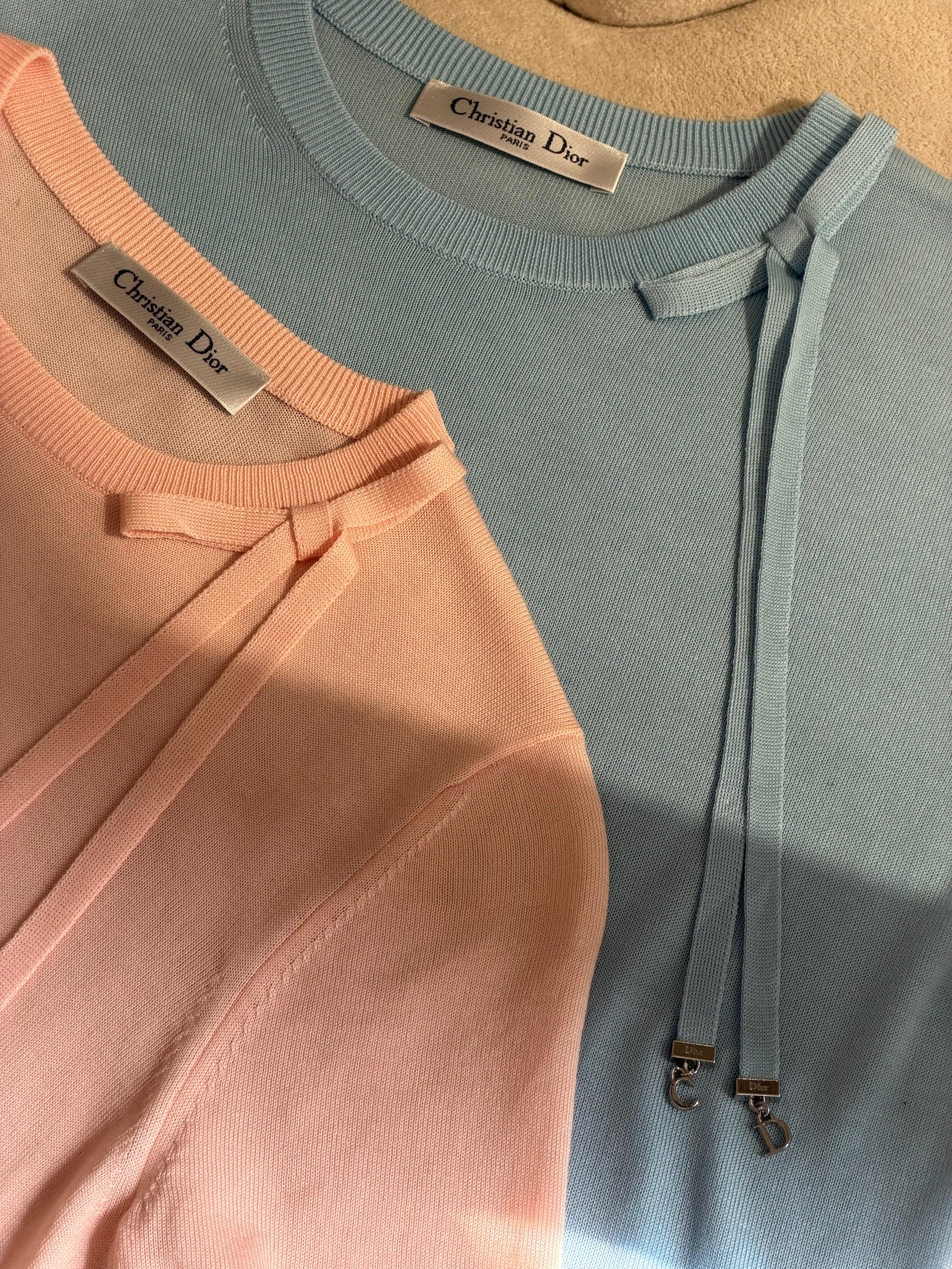 Short-Sleeved Fitted Sweater
