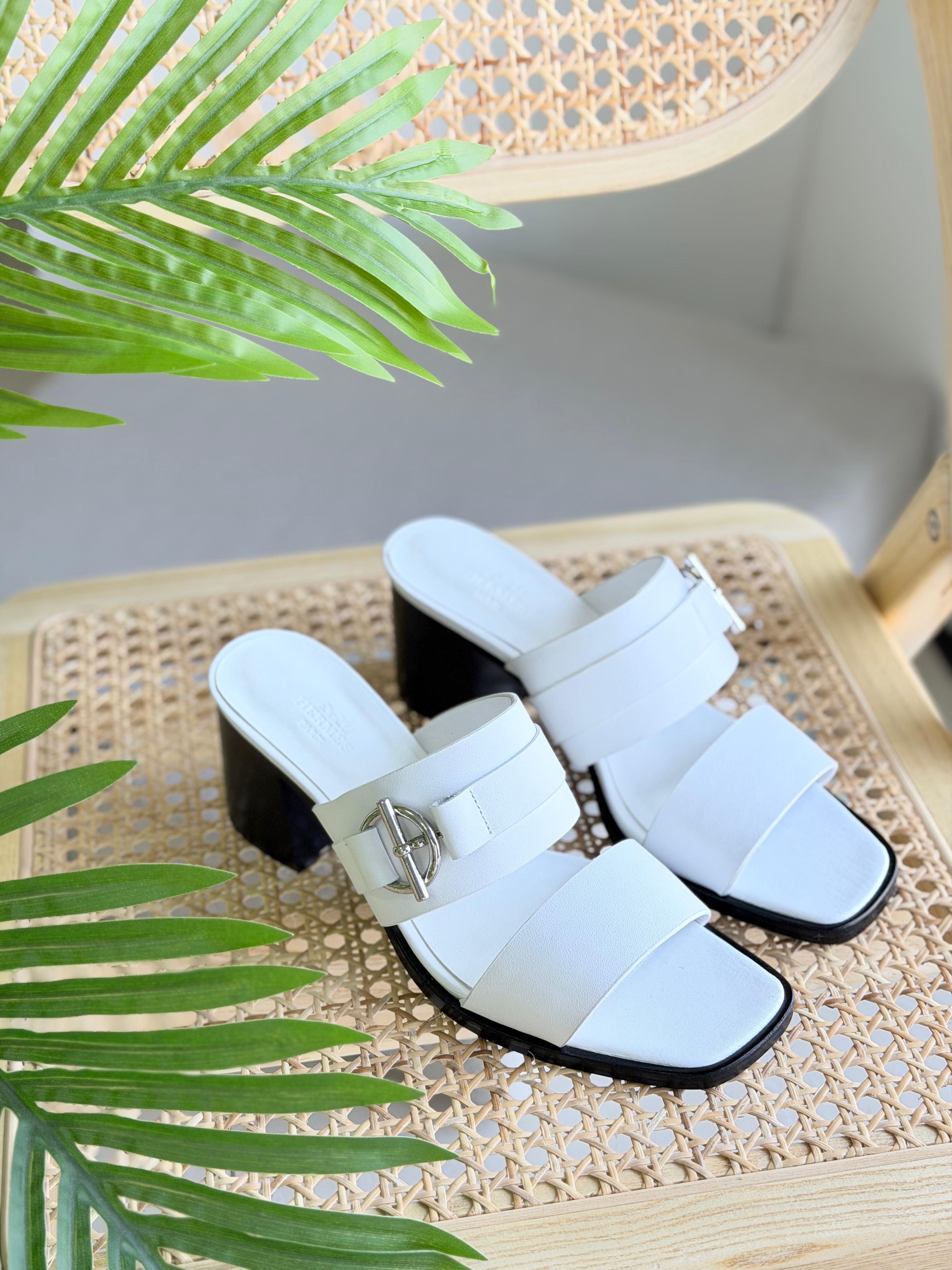 Hermes Kute 60 sandal