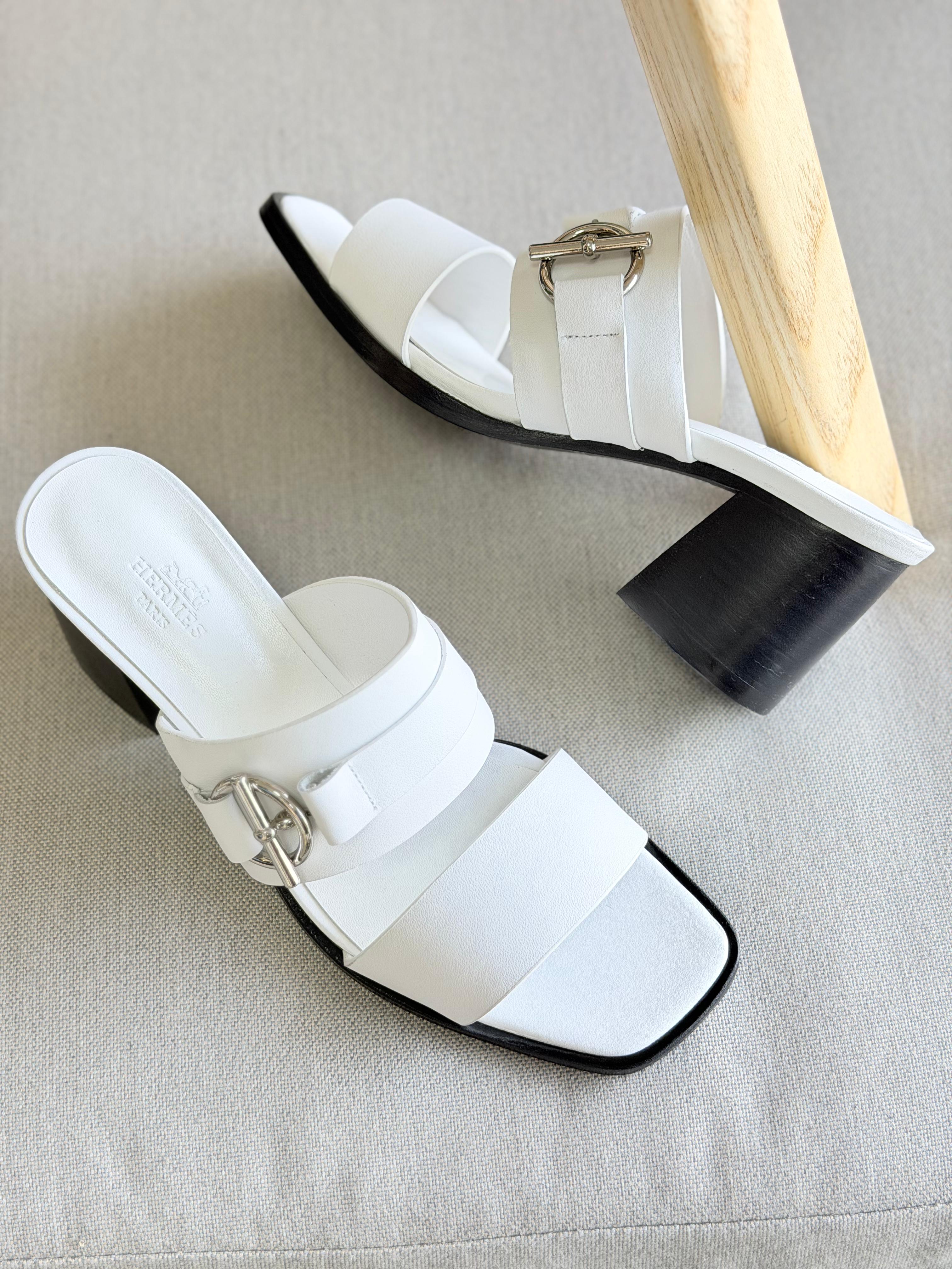 Hermes Kute 60 sandal