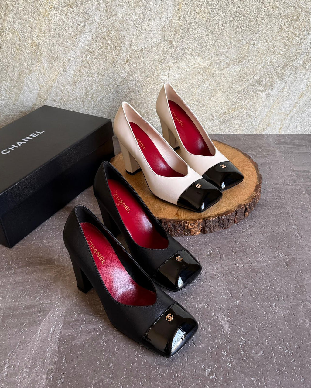 Chanel Pumps - Lambskin & patent calfskin