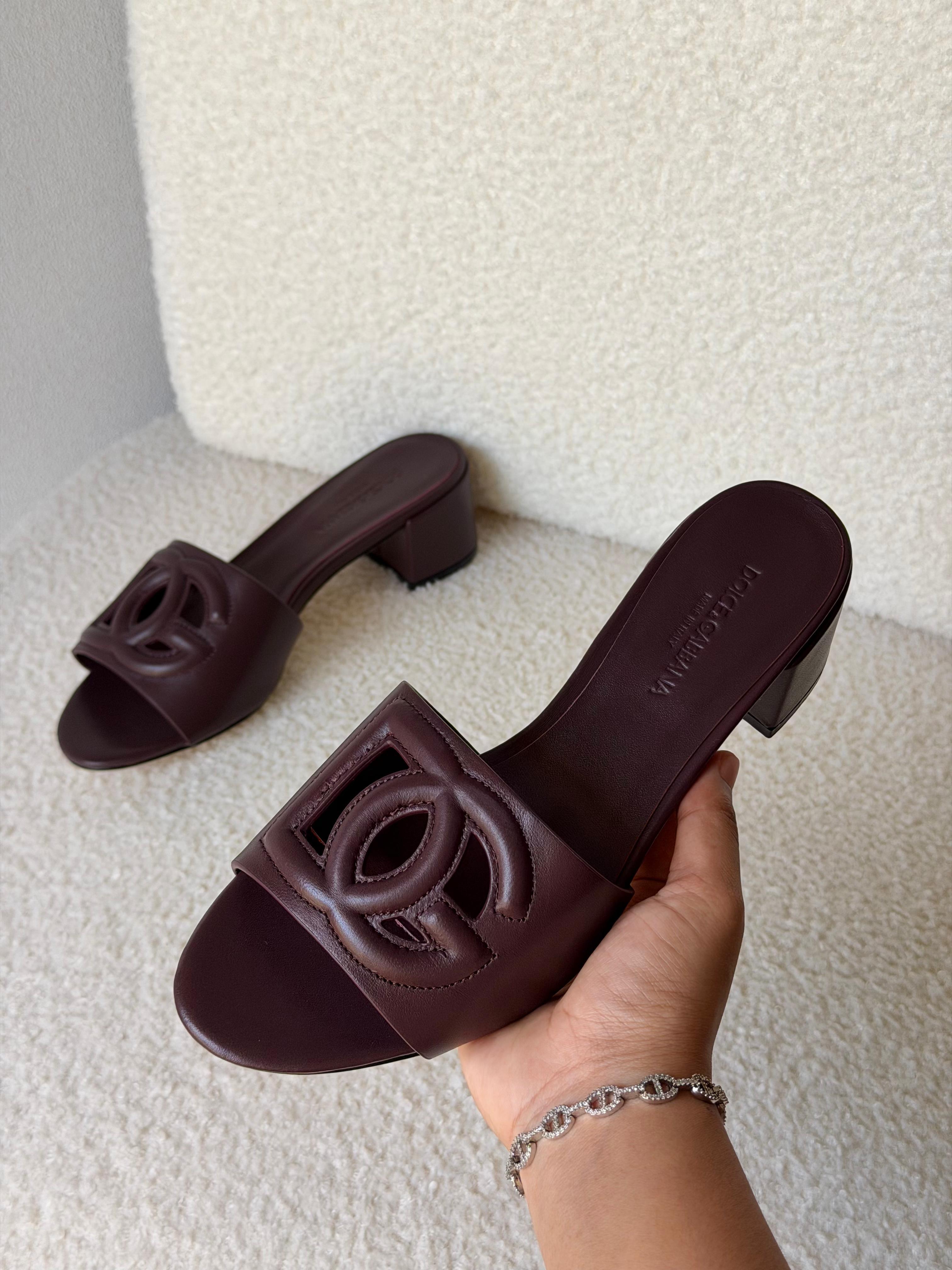 Dolce&Gabbana DG logo mules