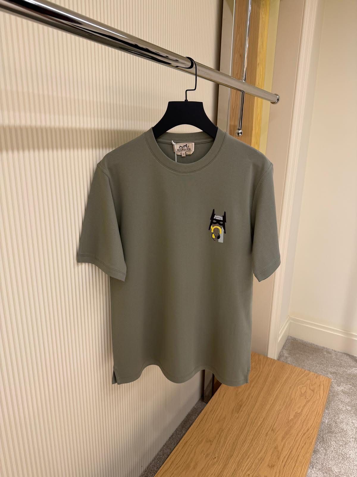 Hermes t-shirt