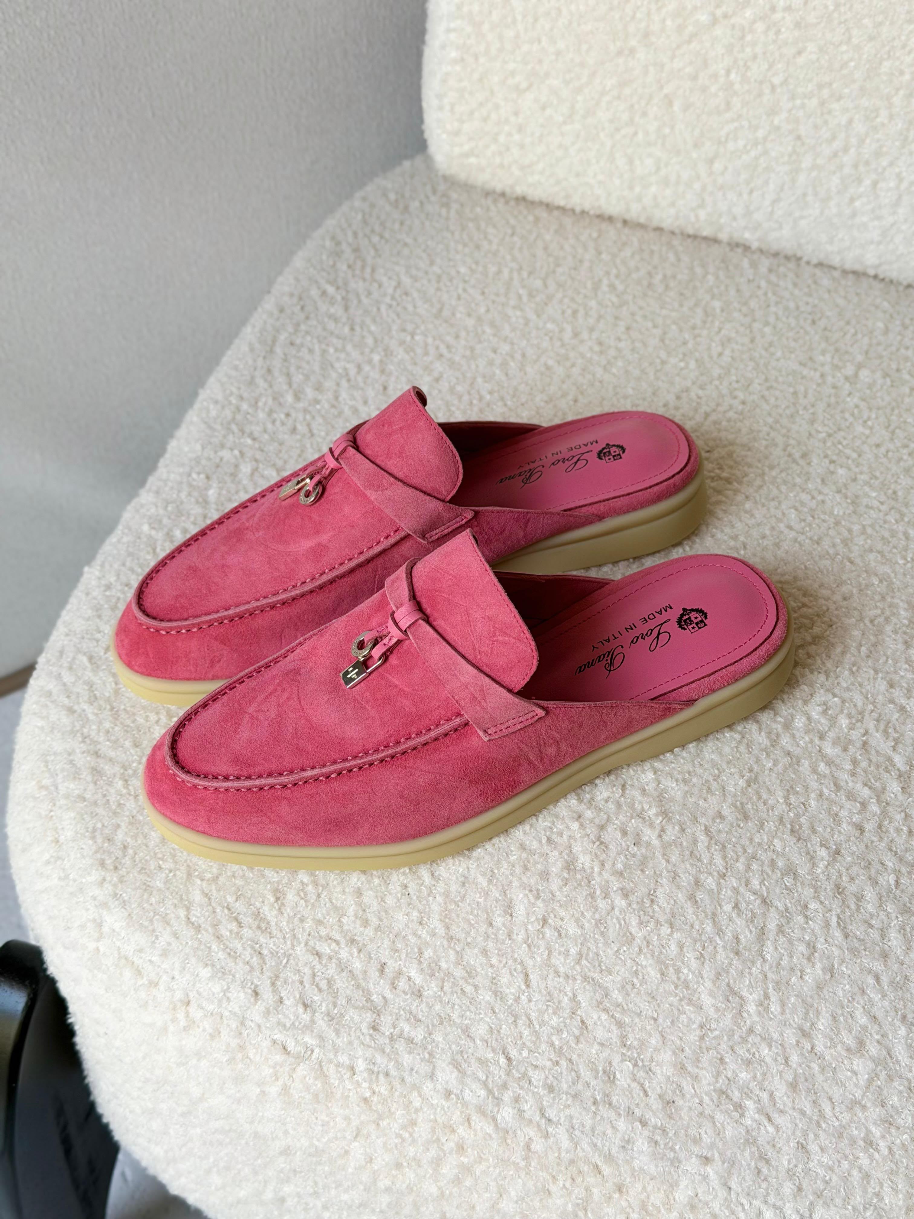 Loro Piana Babouche Charms Flat.