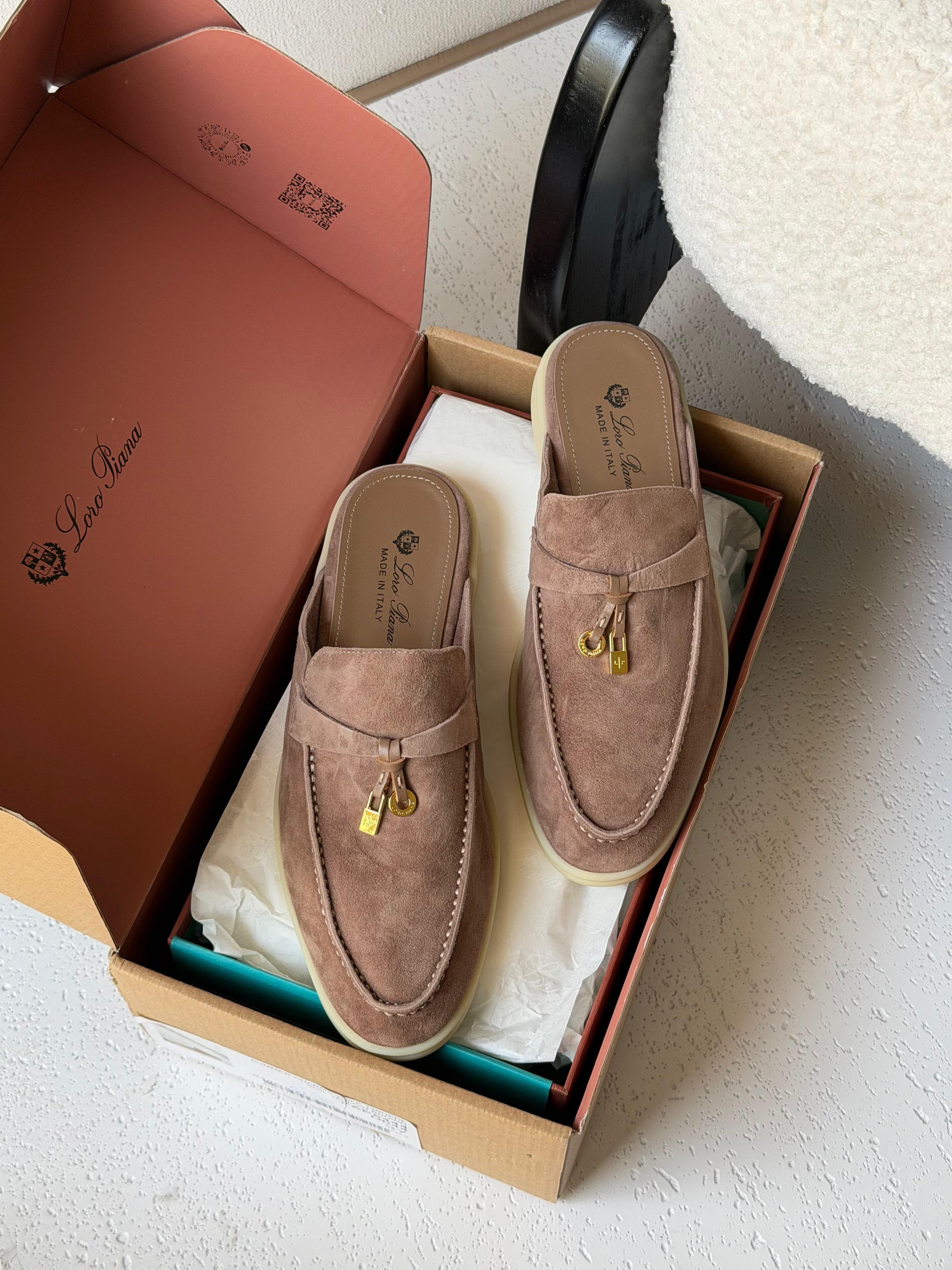 Loro Piana Babouche Charms Flat.