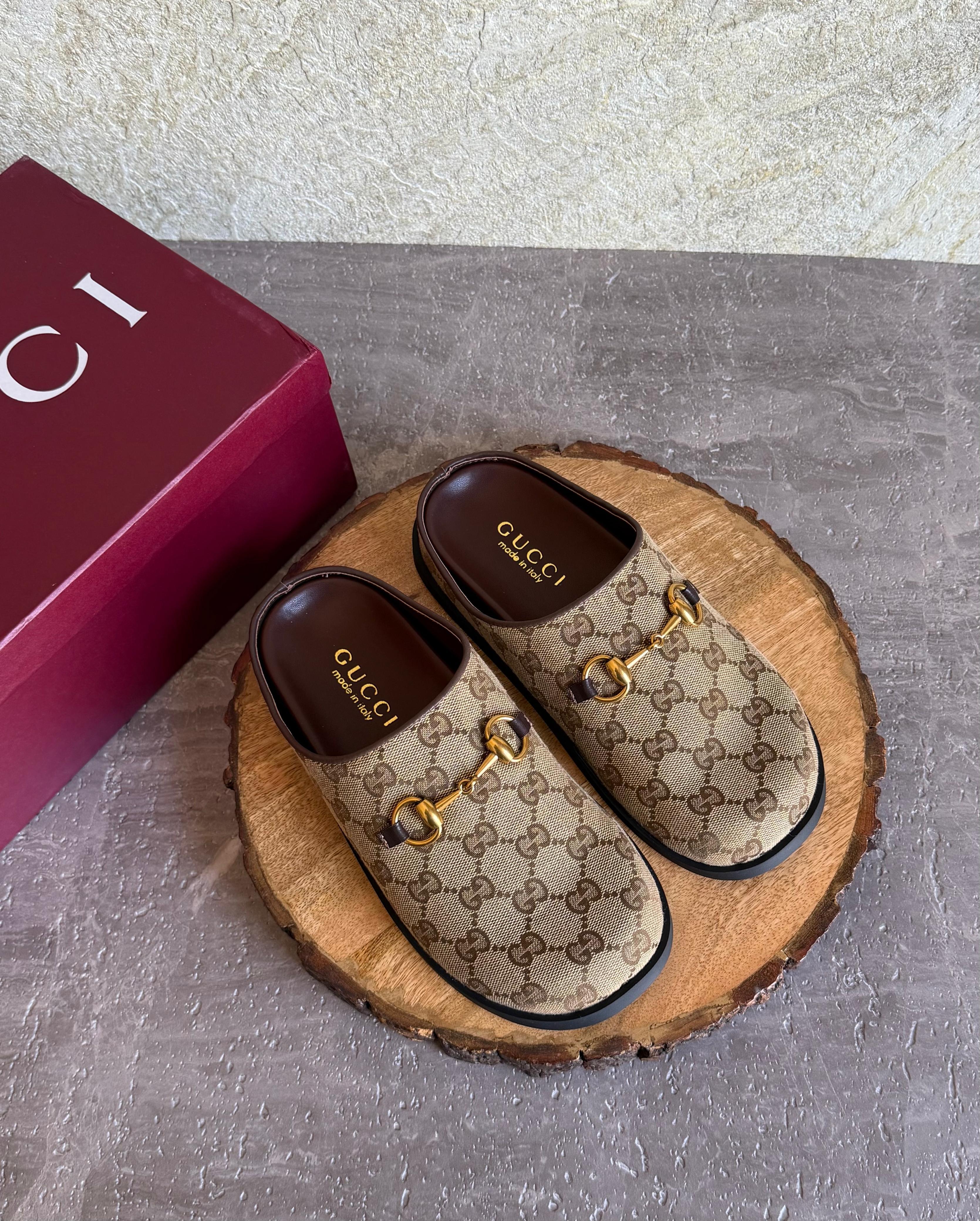 Gucci GG Supreme Horsebit mules