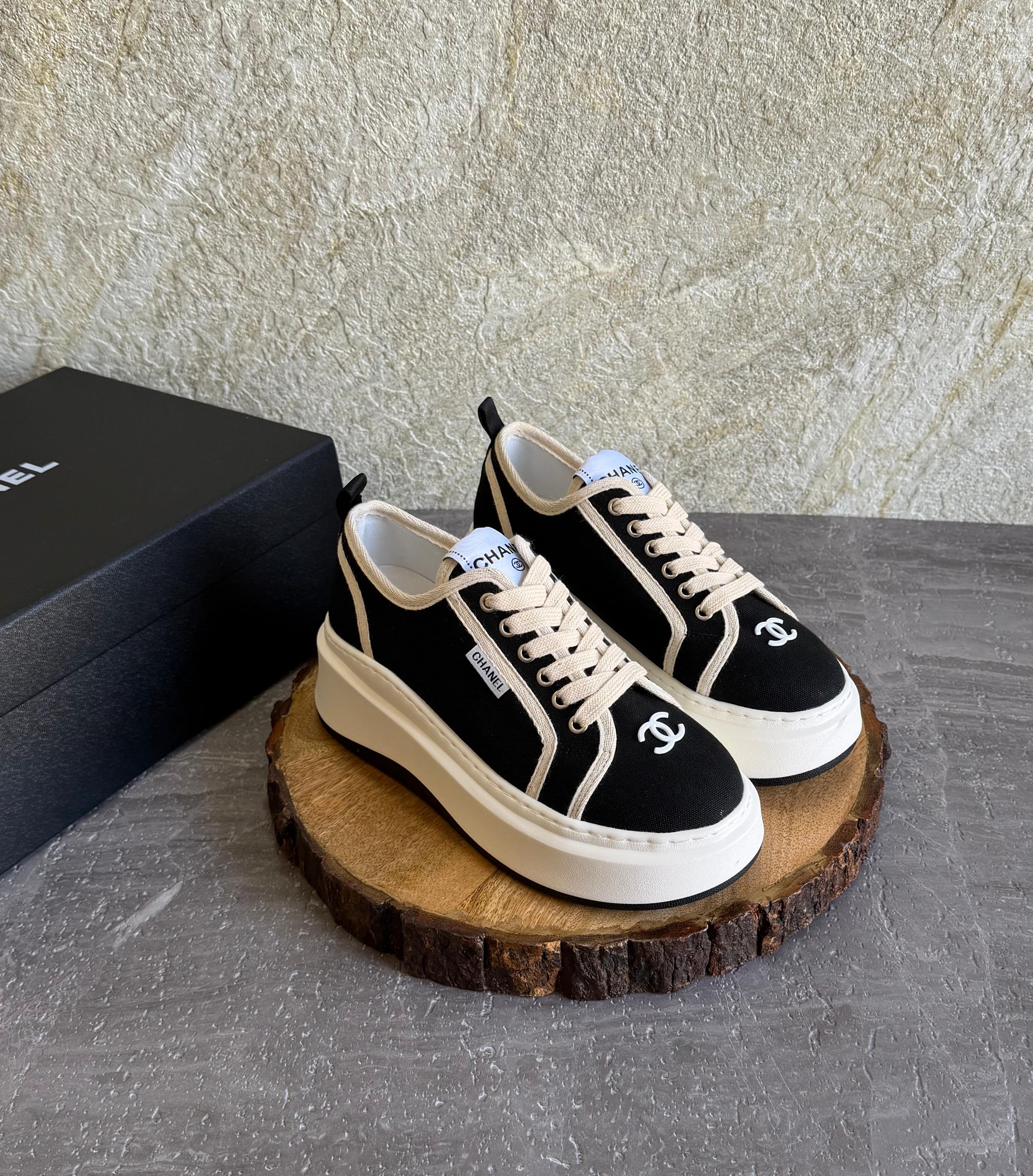 Chanel Trainers Sneaker