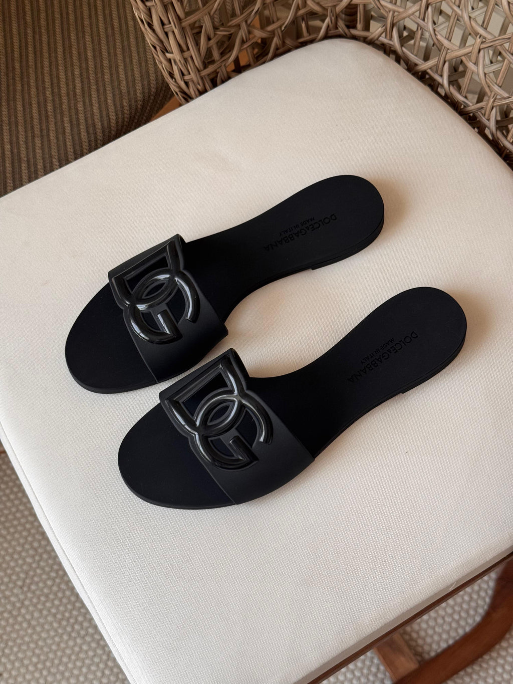 Dolce&Gabbana DG rubber slides
