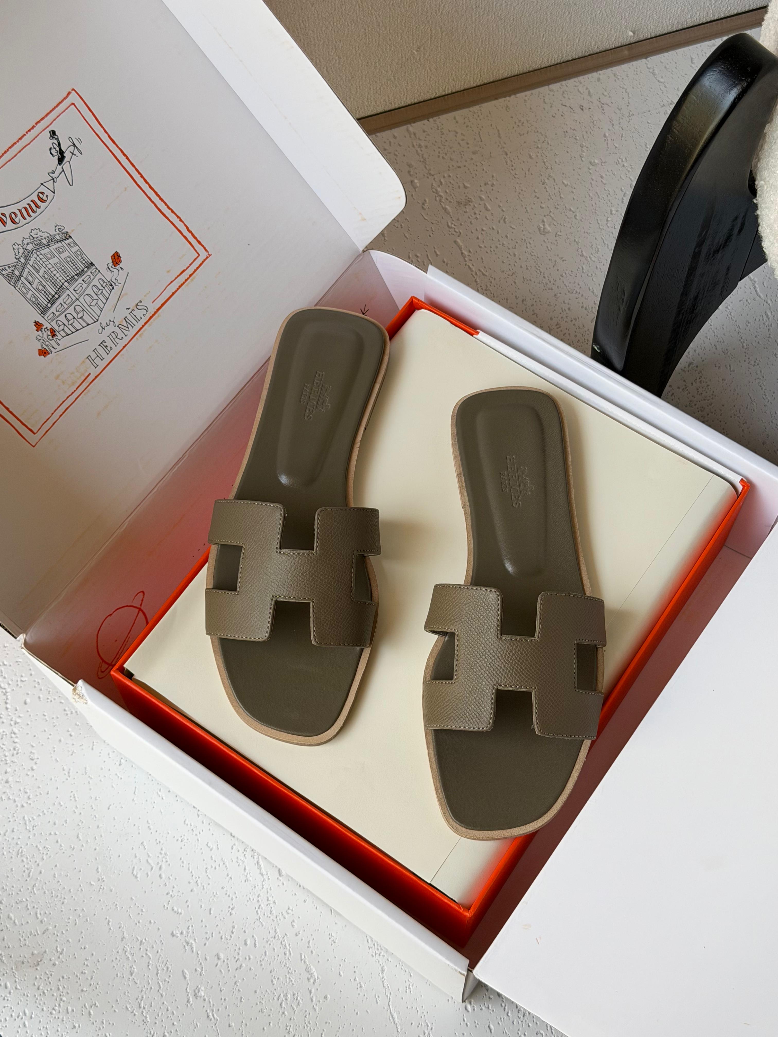 Hermes Oran Sandals