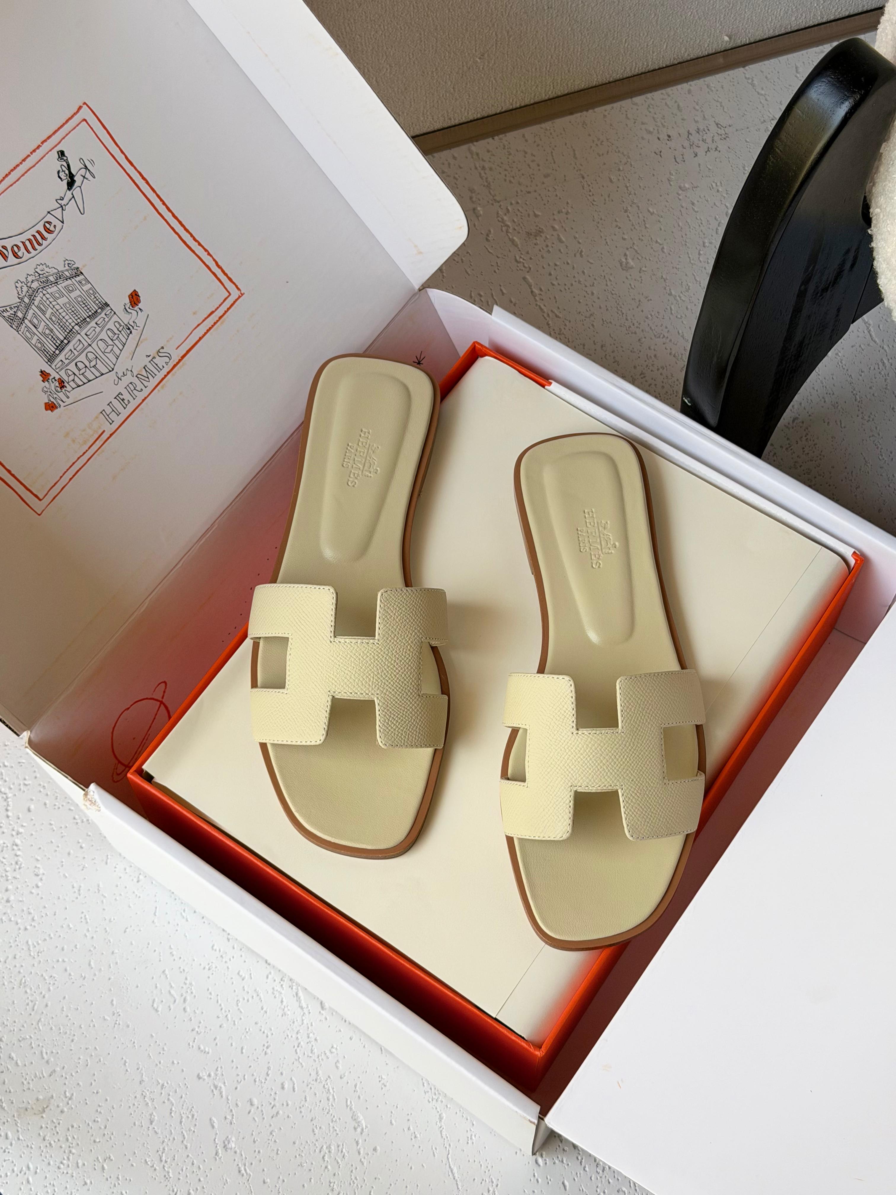 Hermes Oran Sandals