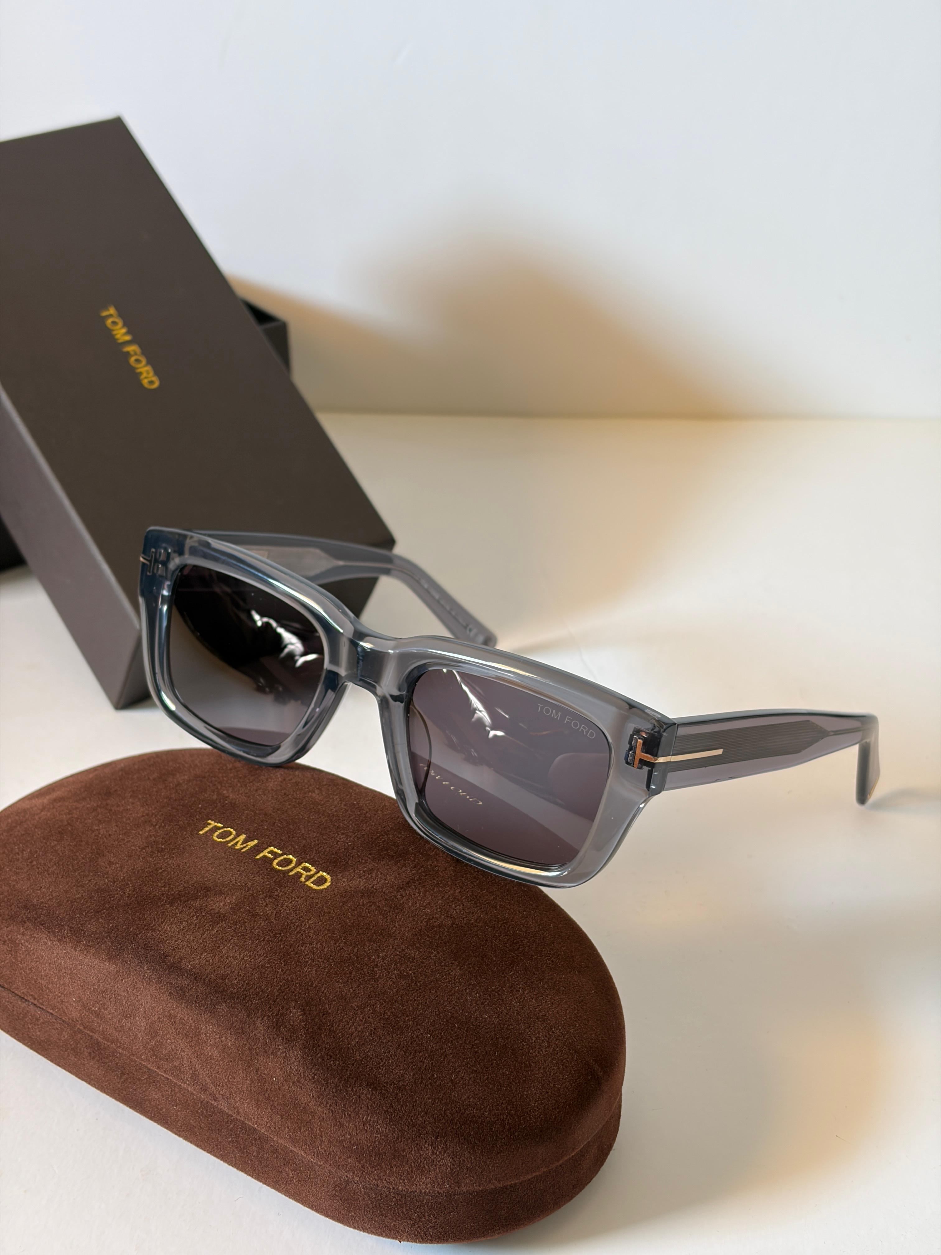 TOM FORD Icon Unisex Rectangle Sunglasses