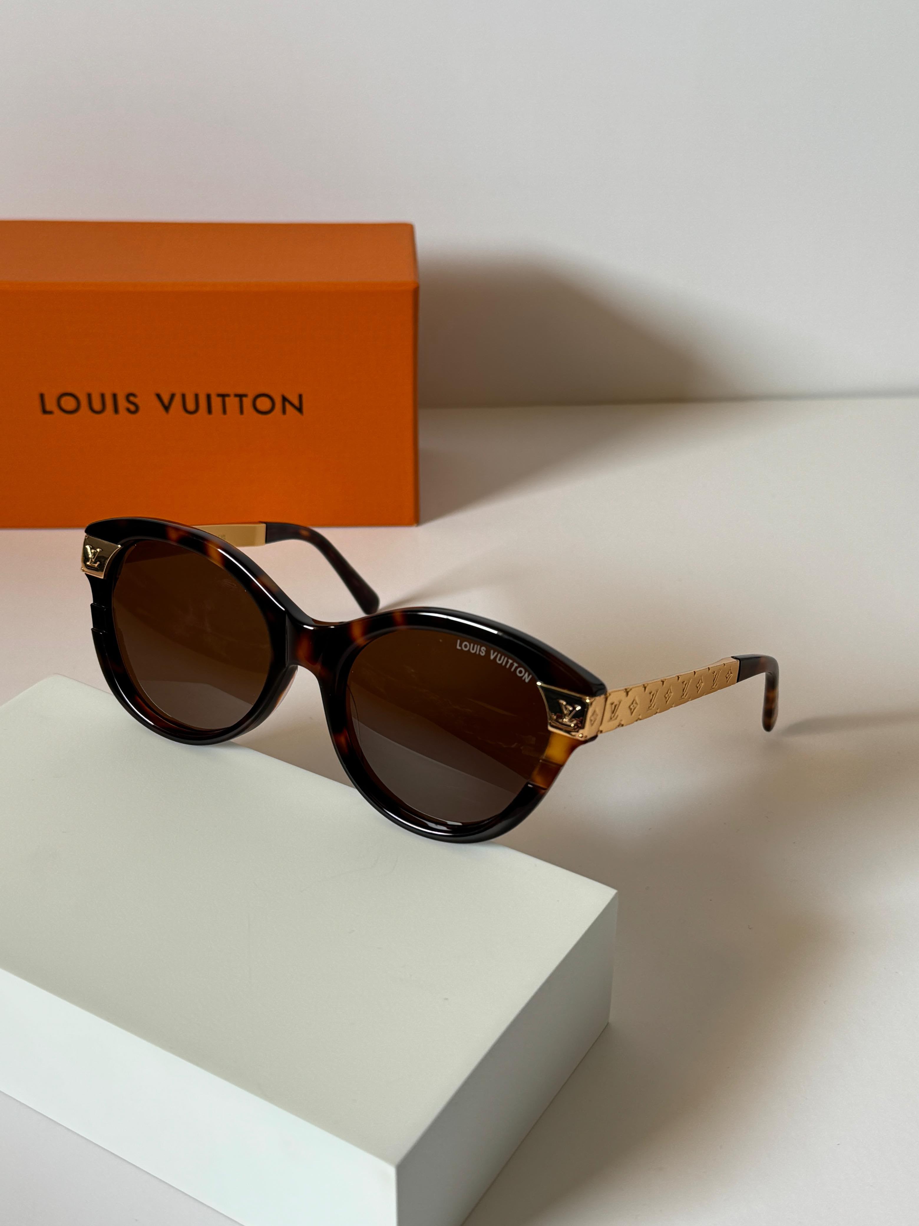 LV Petit Soupçon Cat Eye Sunglasses