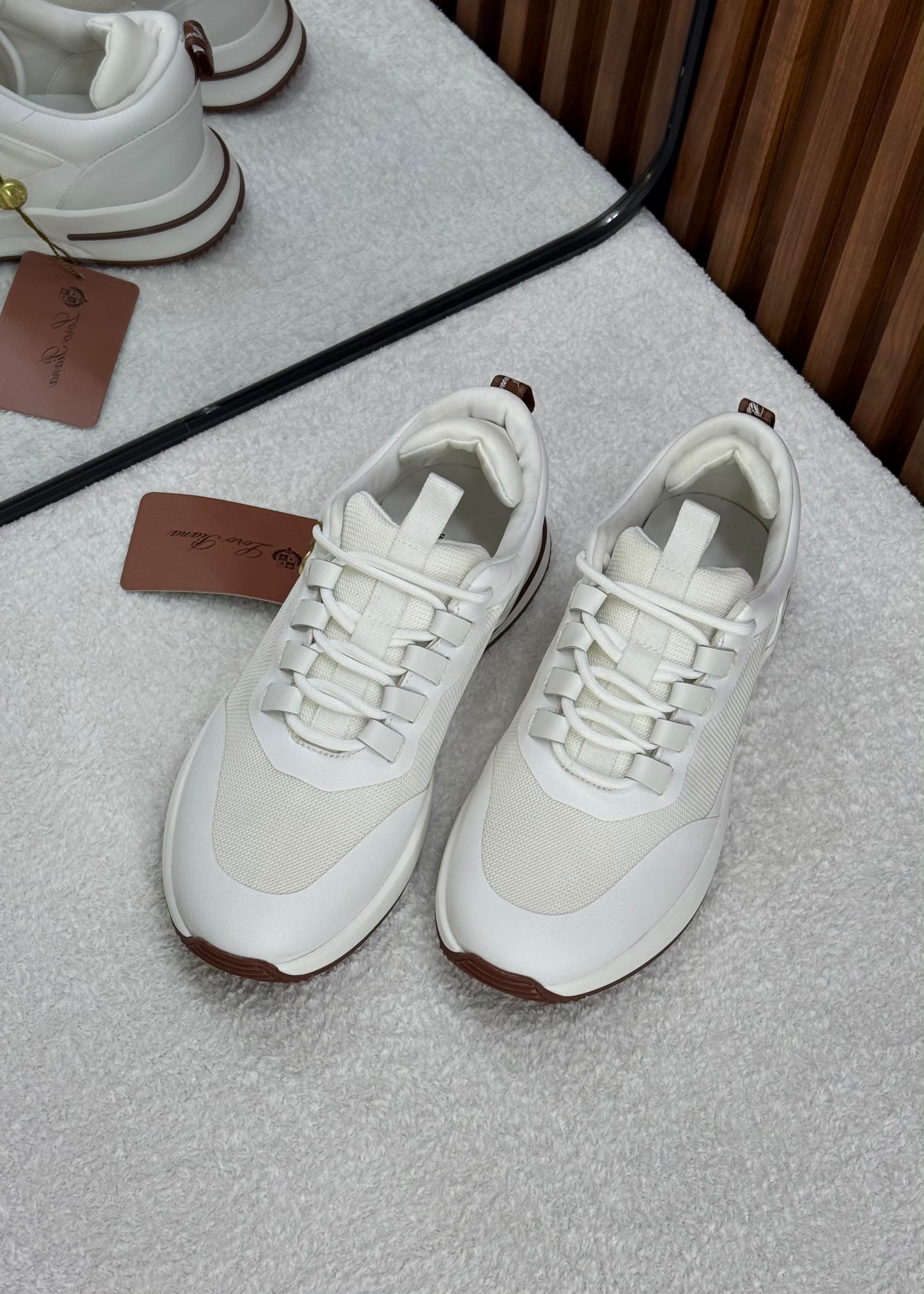 Week End Walk Sneaker