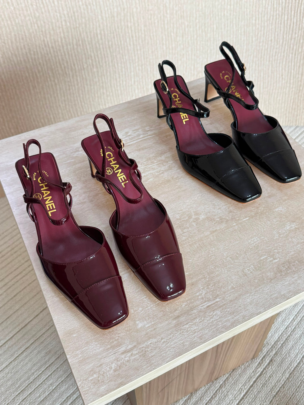 Slingbacks - Crocodile embossed calfskin