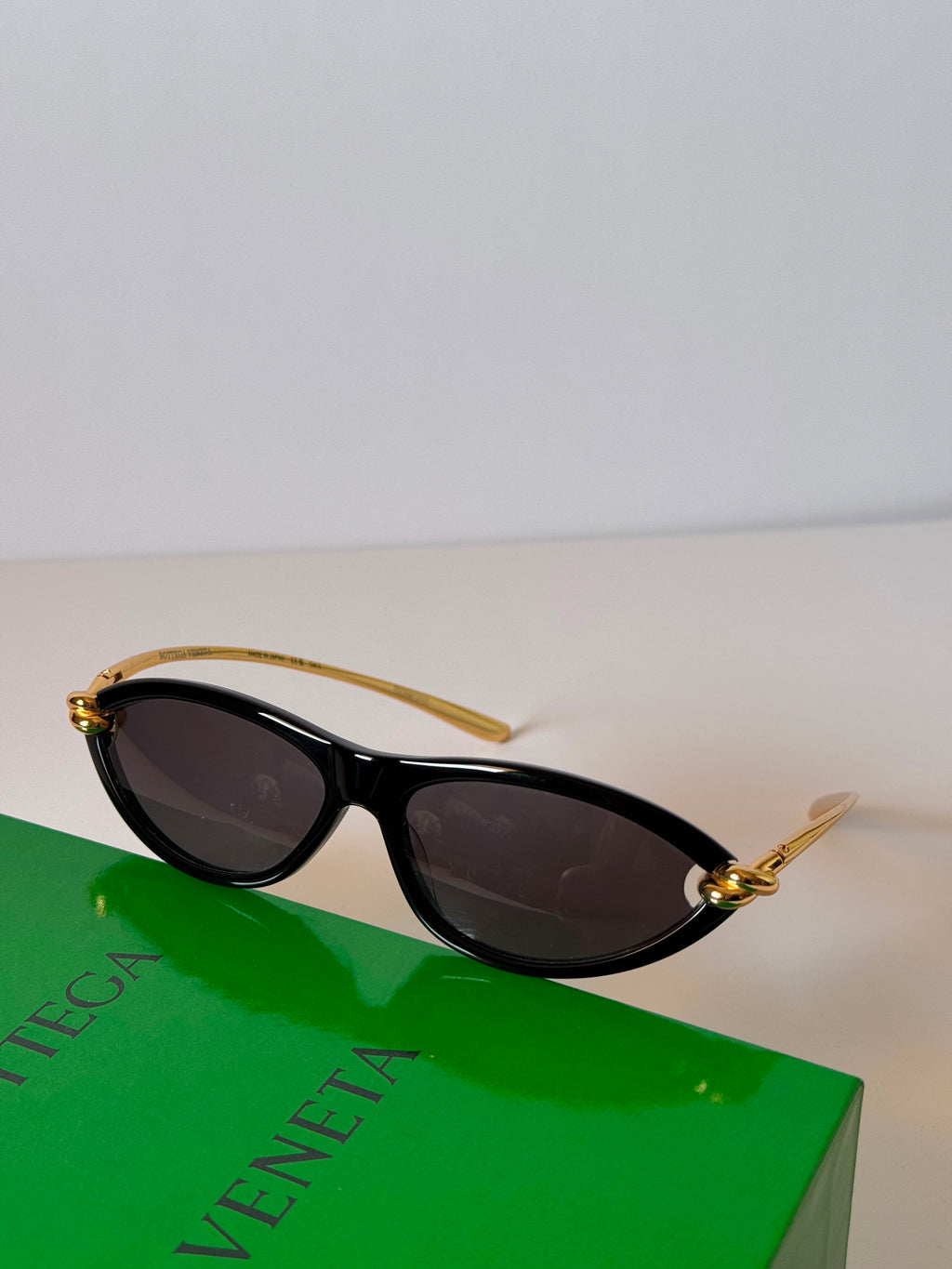 BOTTEGA VENETA Knot Cat-Eye Sunglasses