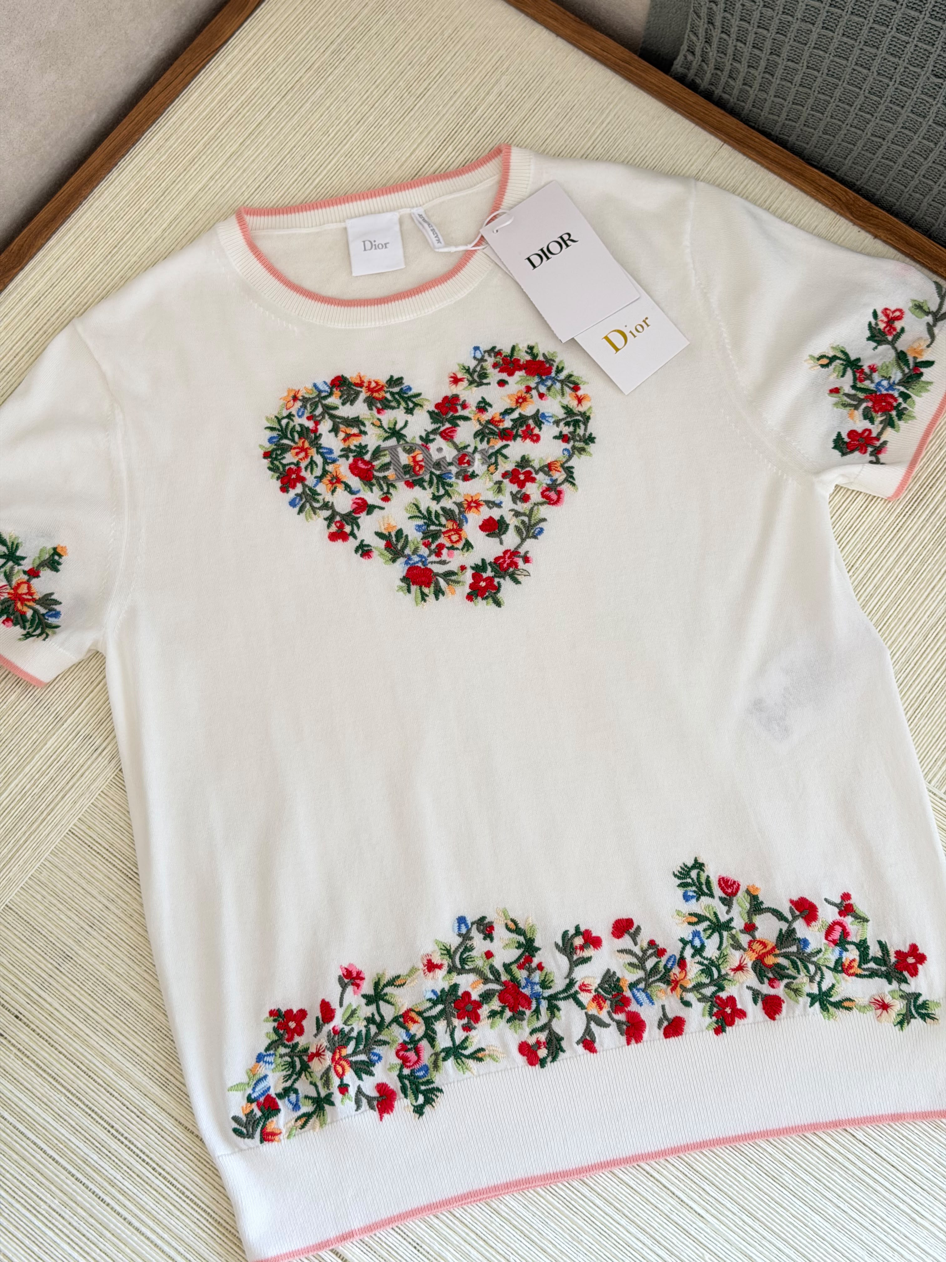 Dior Dioramour Short-Sleeved Embroidered Sweater
