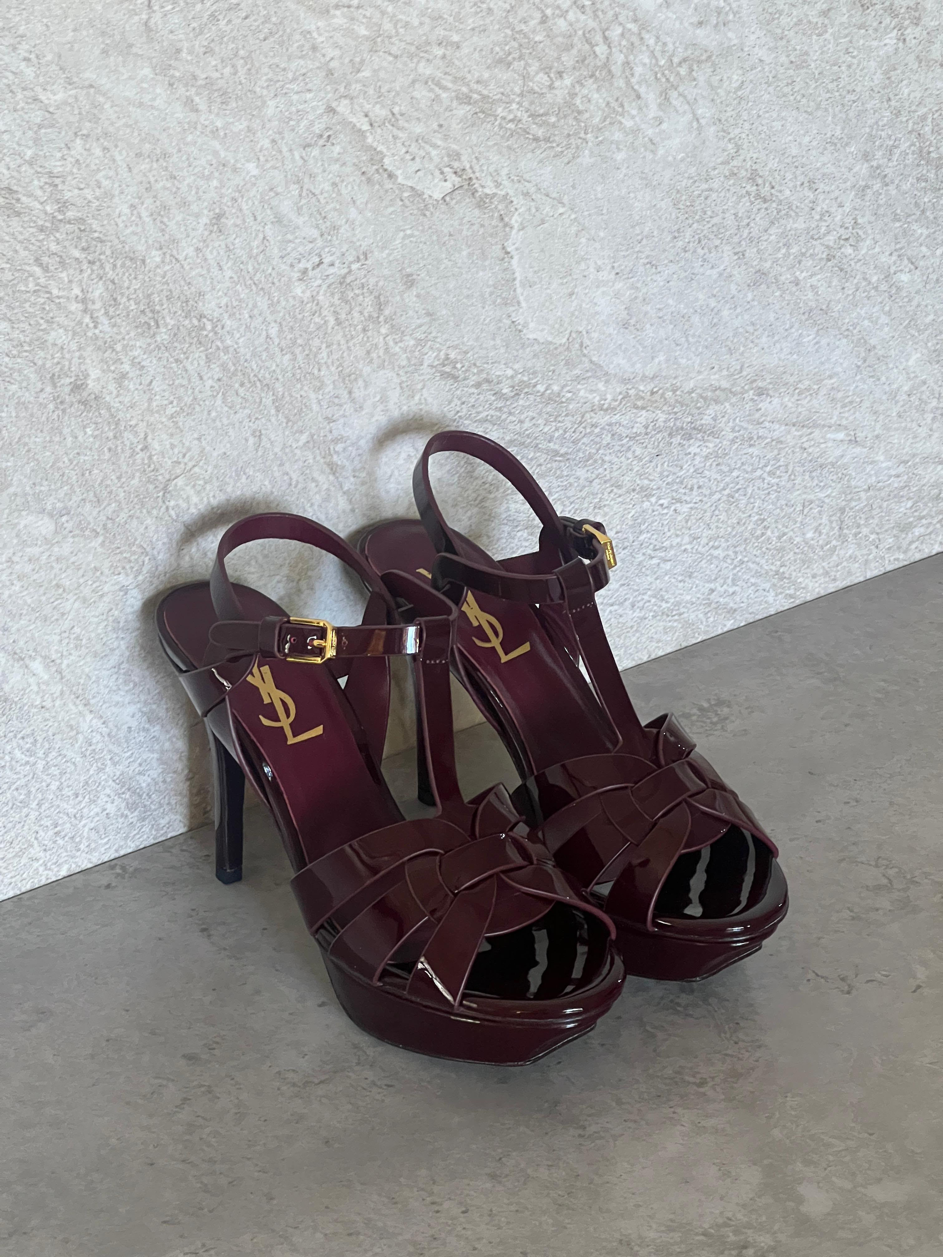 SAINT LAURENT Neutral Tribute 135 Platform Sandals