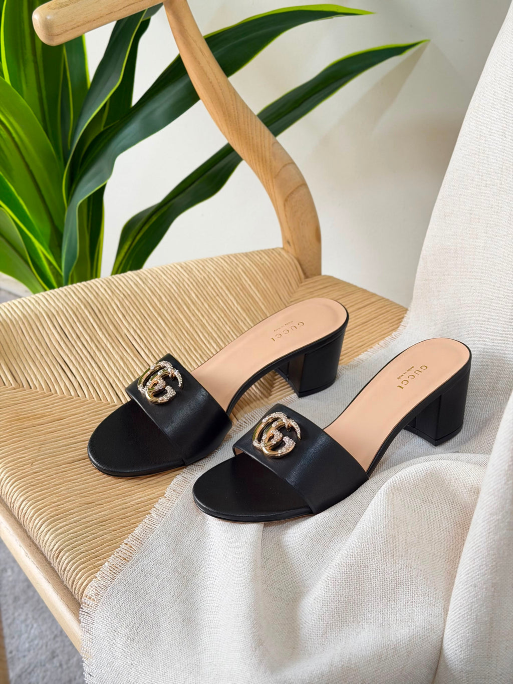 Gucci Double G sandals