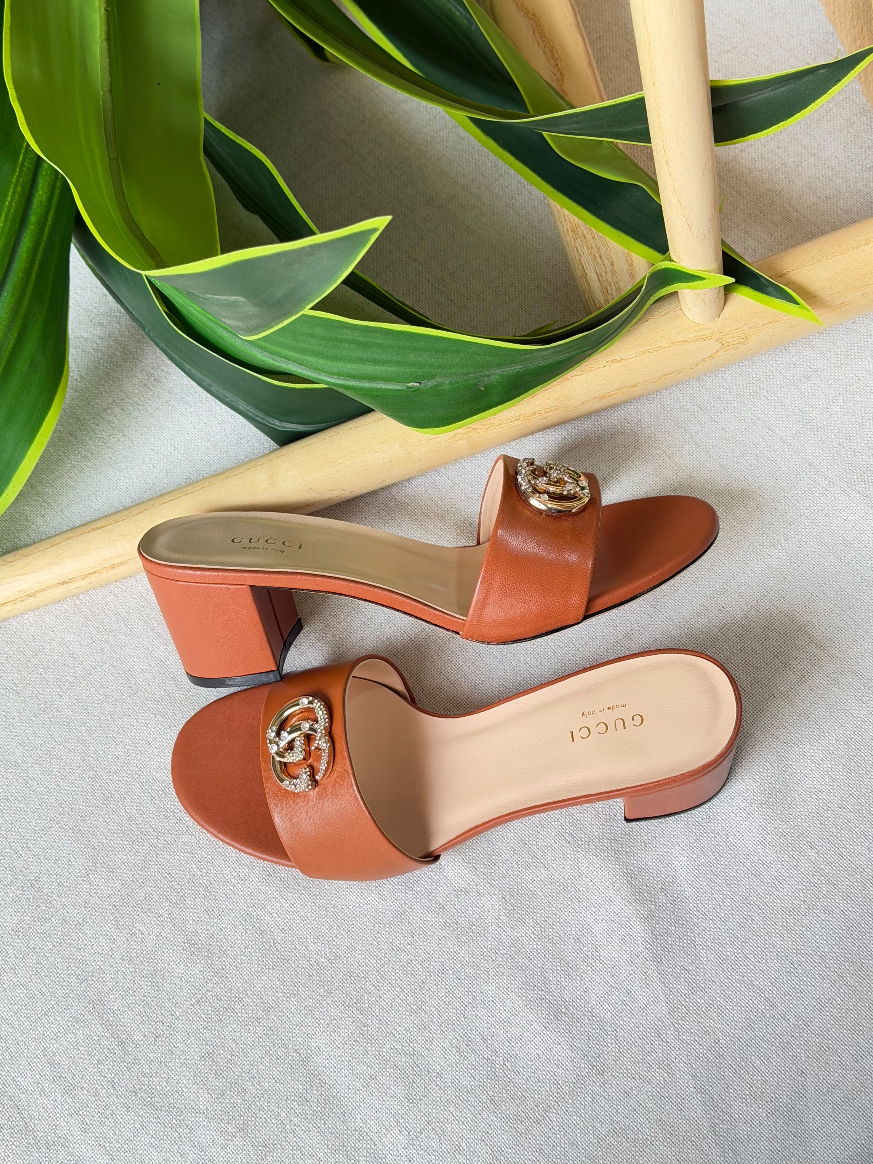 Gucci Double G sandals