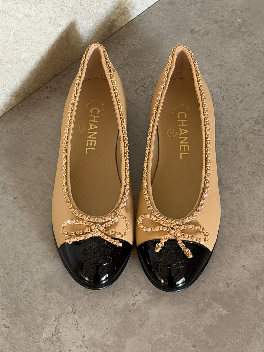 Chanel Ballerinas in Lambskin and Varnished Calfskin