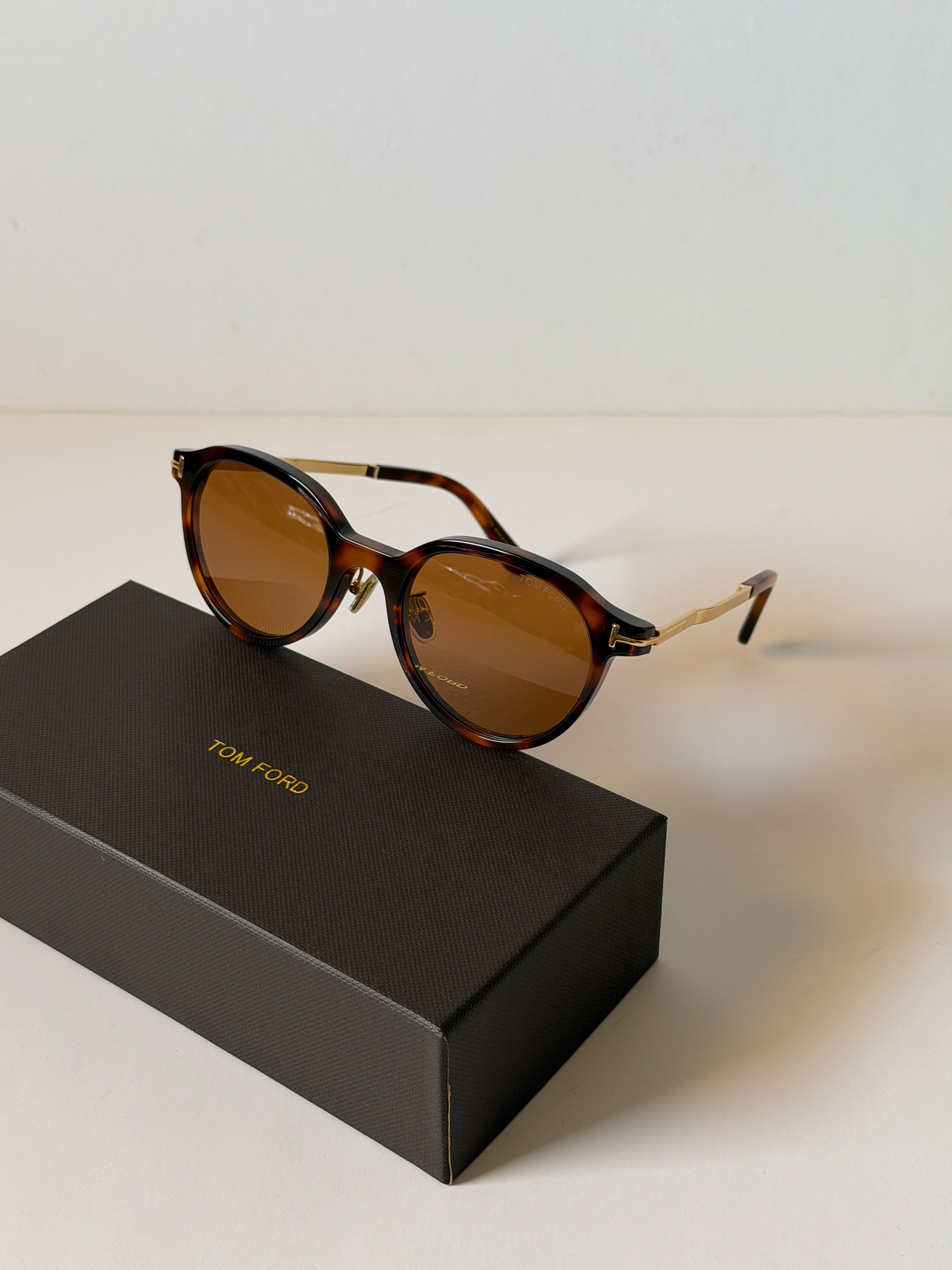 TOM FORD SUNGLASSES ARAKI