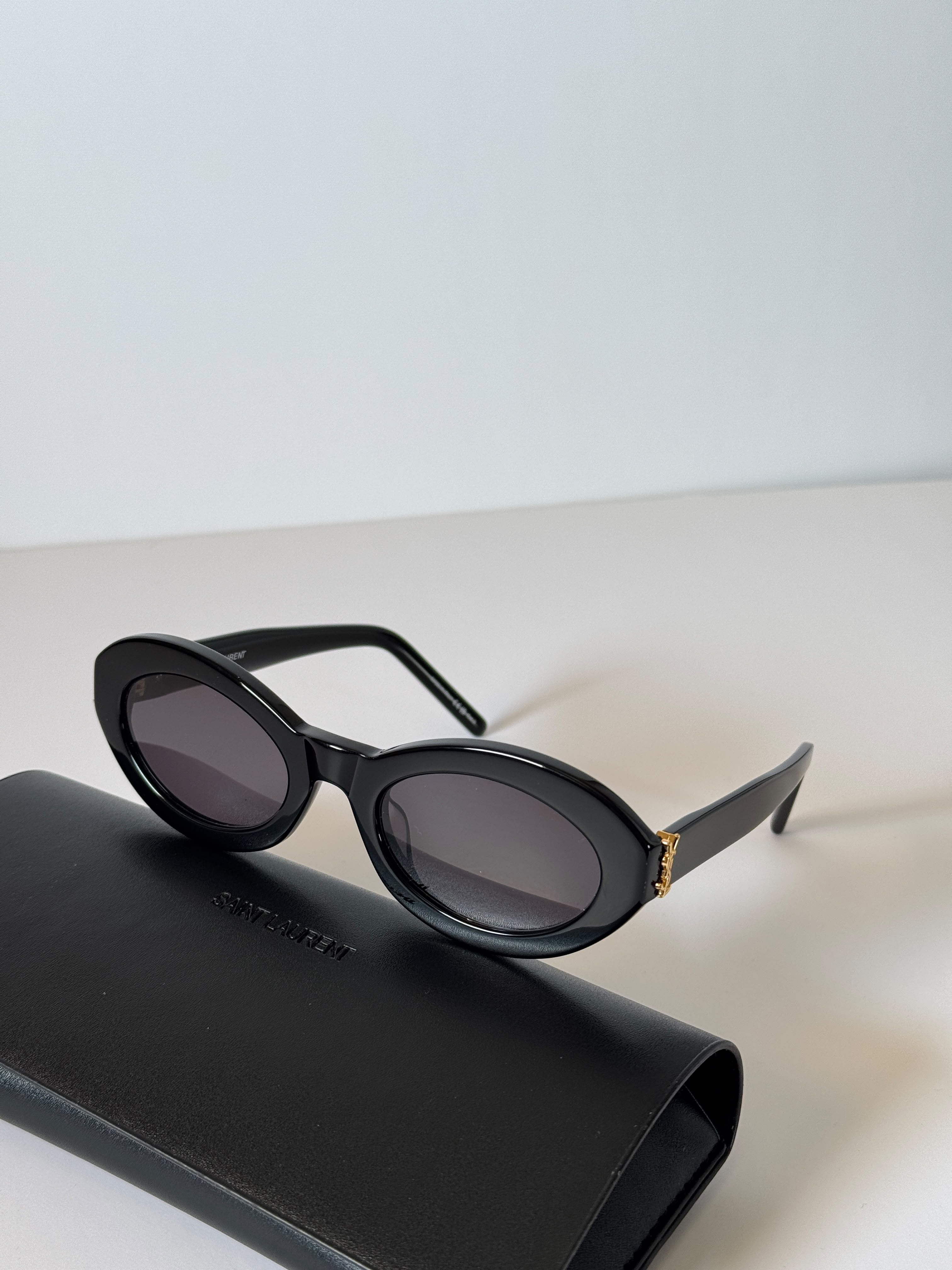 Saint Laurent SL M136