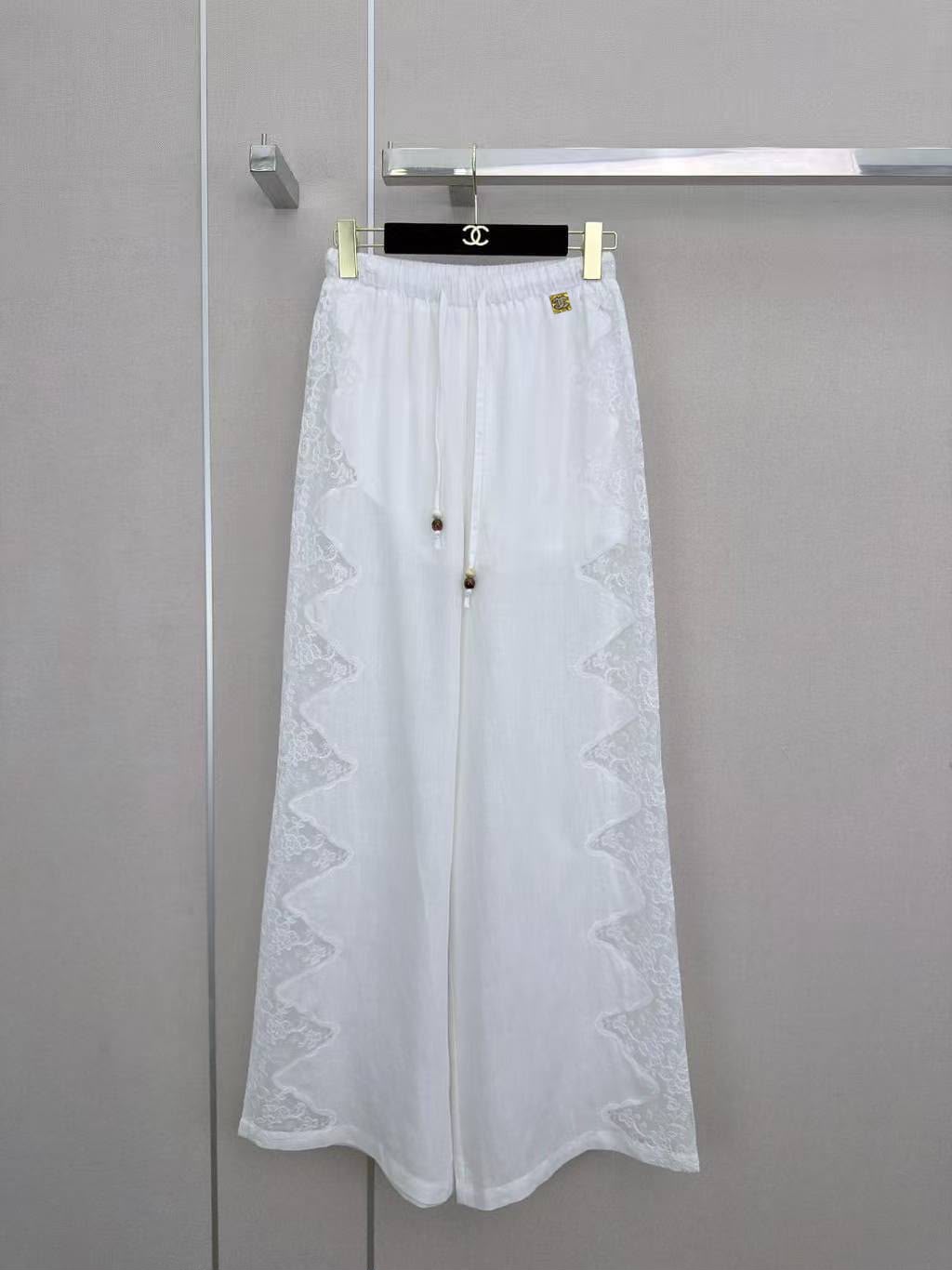 Chanel white embroidered linen pants set