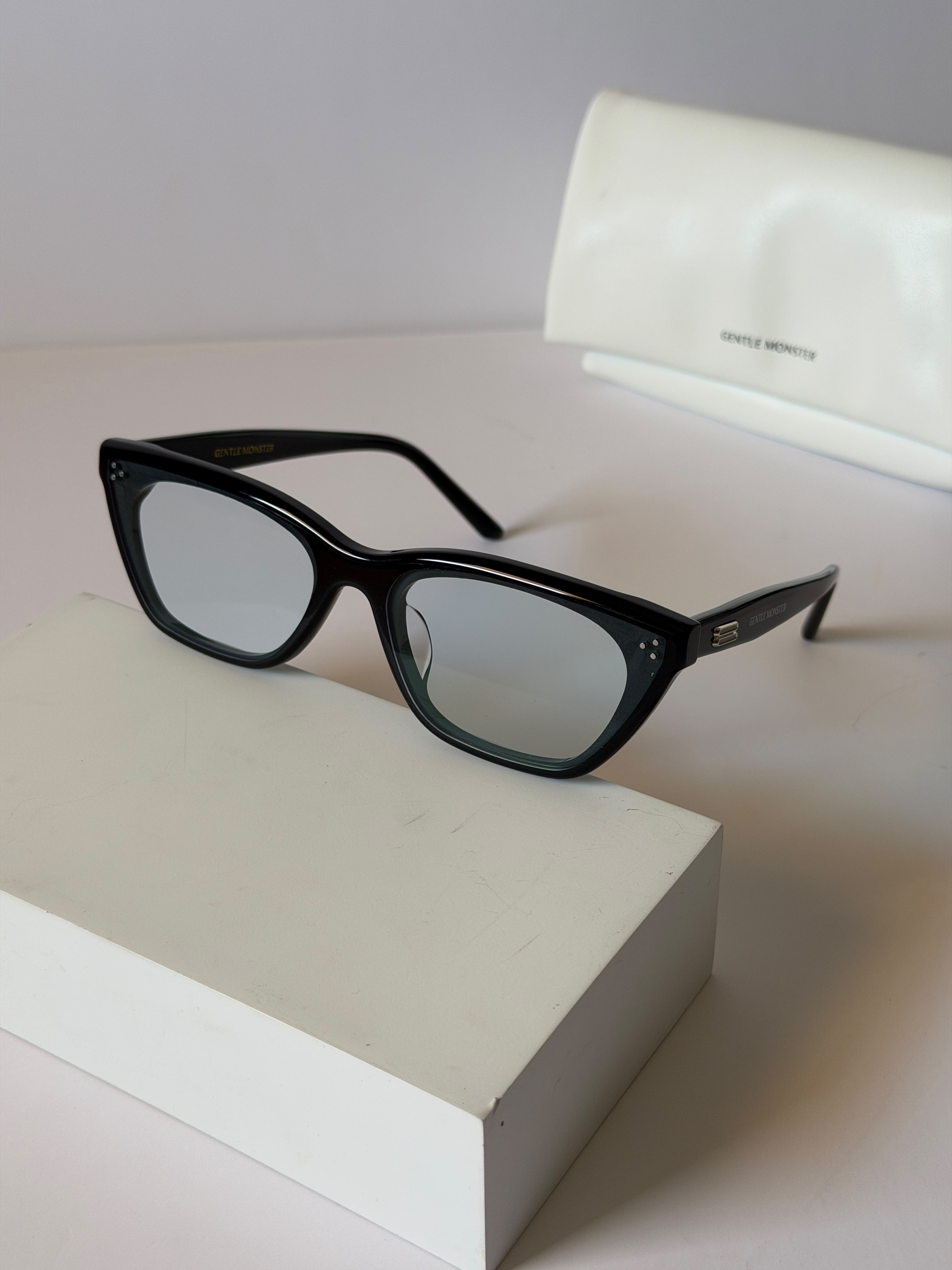 Gentle Monster Gisele Sunglasses