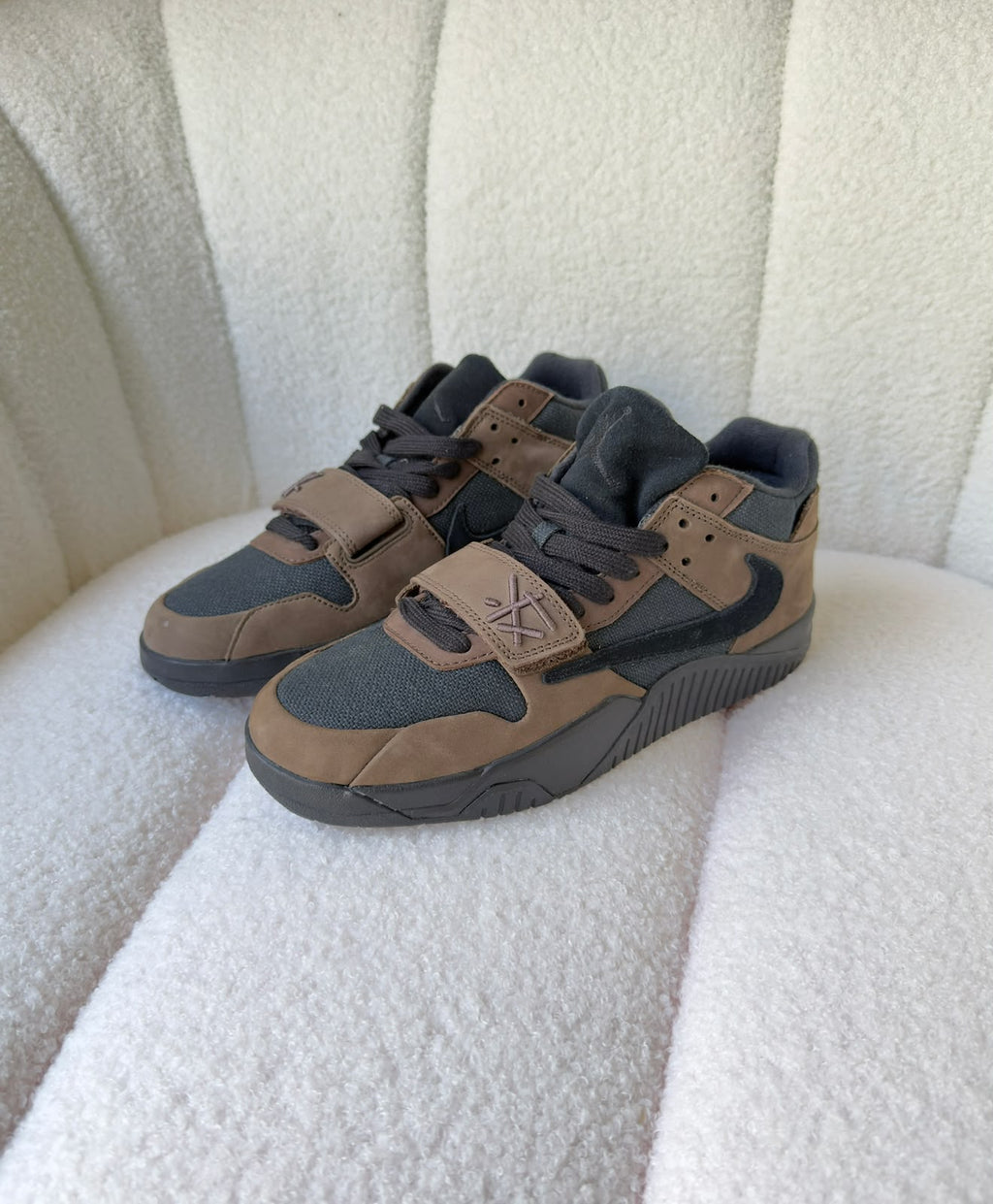 Travis Scott x Air Jordan Jumpman Jack TR "Dark Mocha