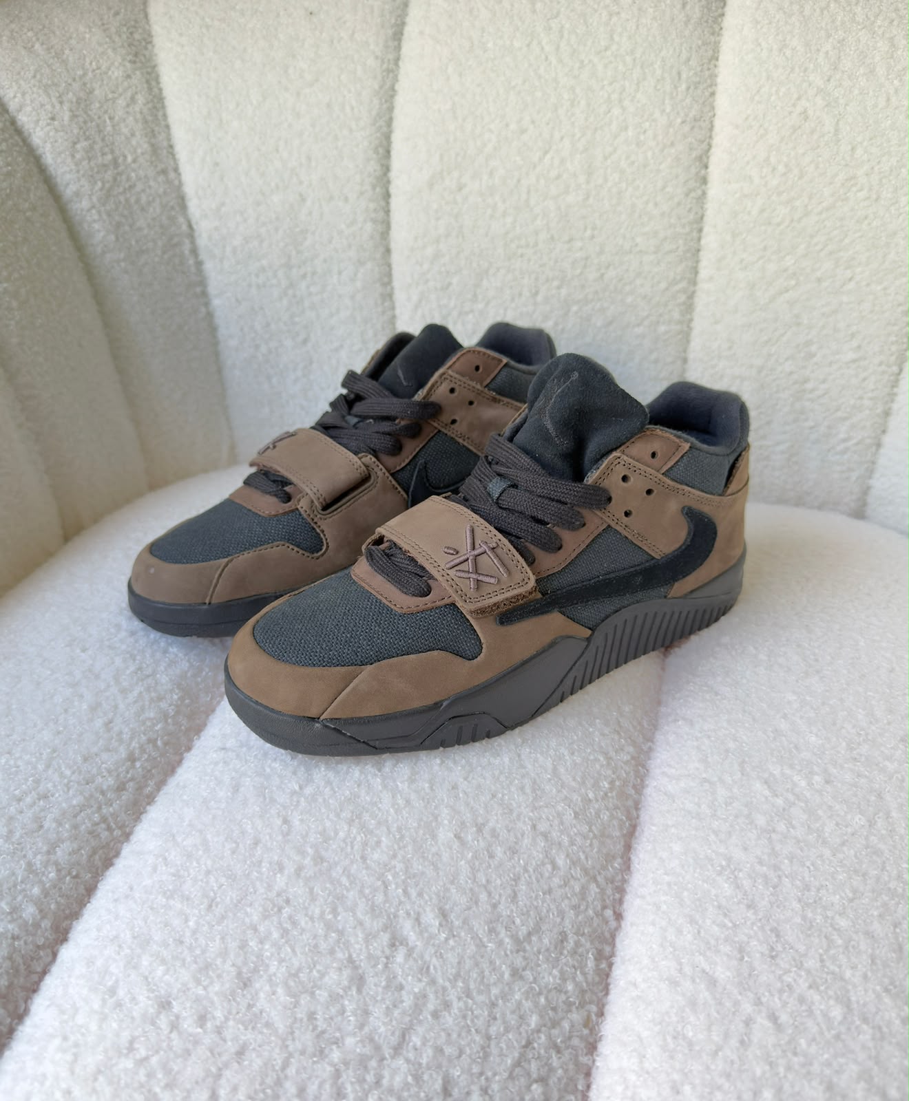 Travis Scott x Air Jordan Jumpman Jack TR "Dark Mocha
