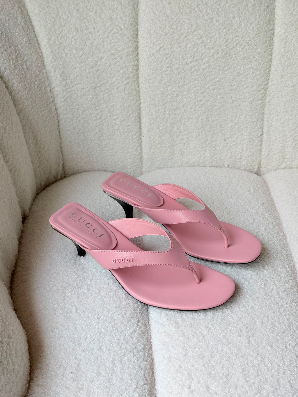 Gucci Vittoria Thong Sandals