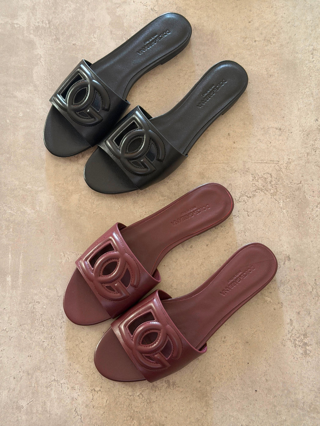 Dolce & Gabbana DG Logo Flat Sandals