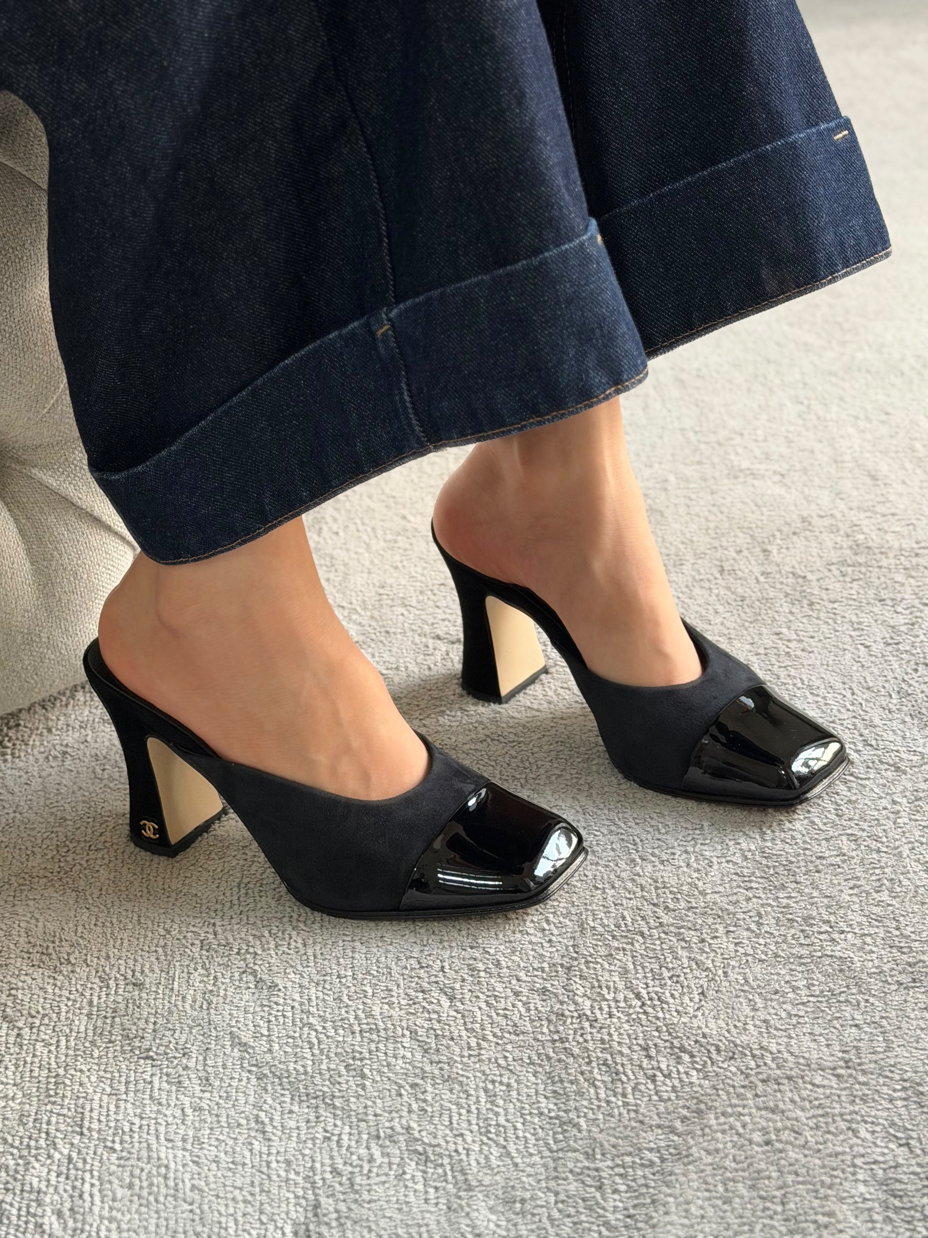 Chanel Mules in Suede Kidskin & Patent Calfskin