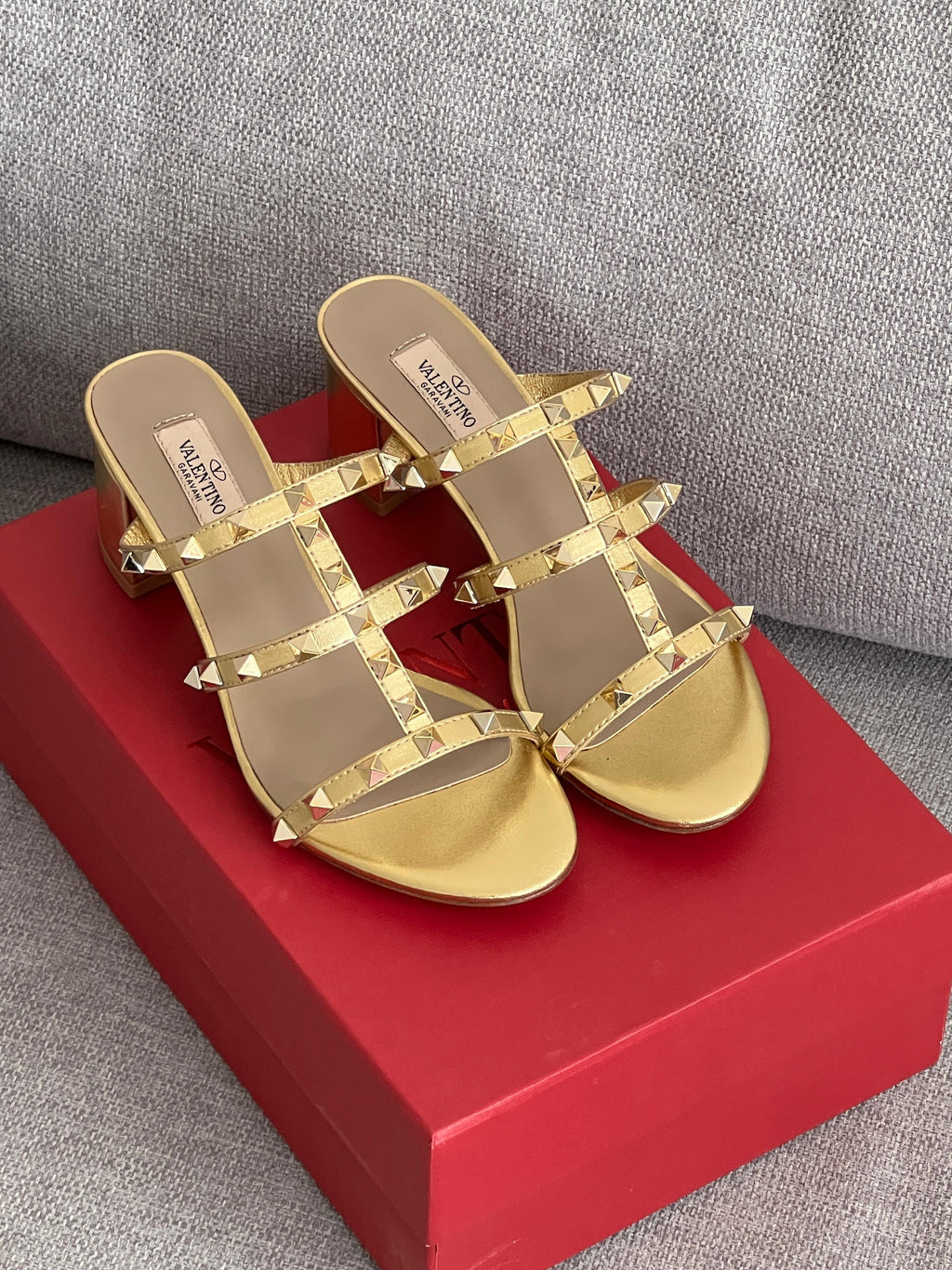 Valentino Garavani Rockstud Sandals