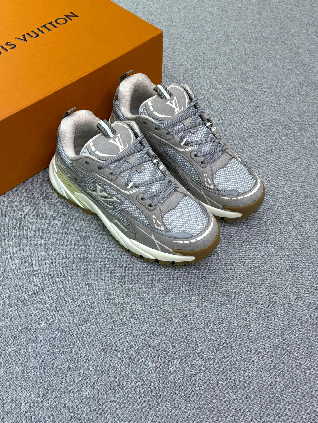 Louis Vuitton LV Tatic Runner Sneaker