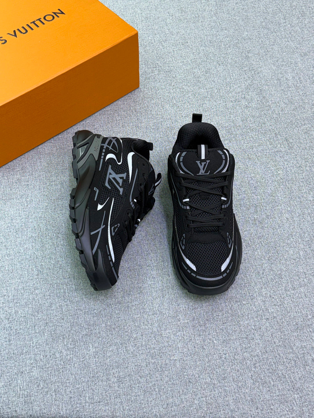 Louis Vuitton LV Tatic Runner Sneaker