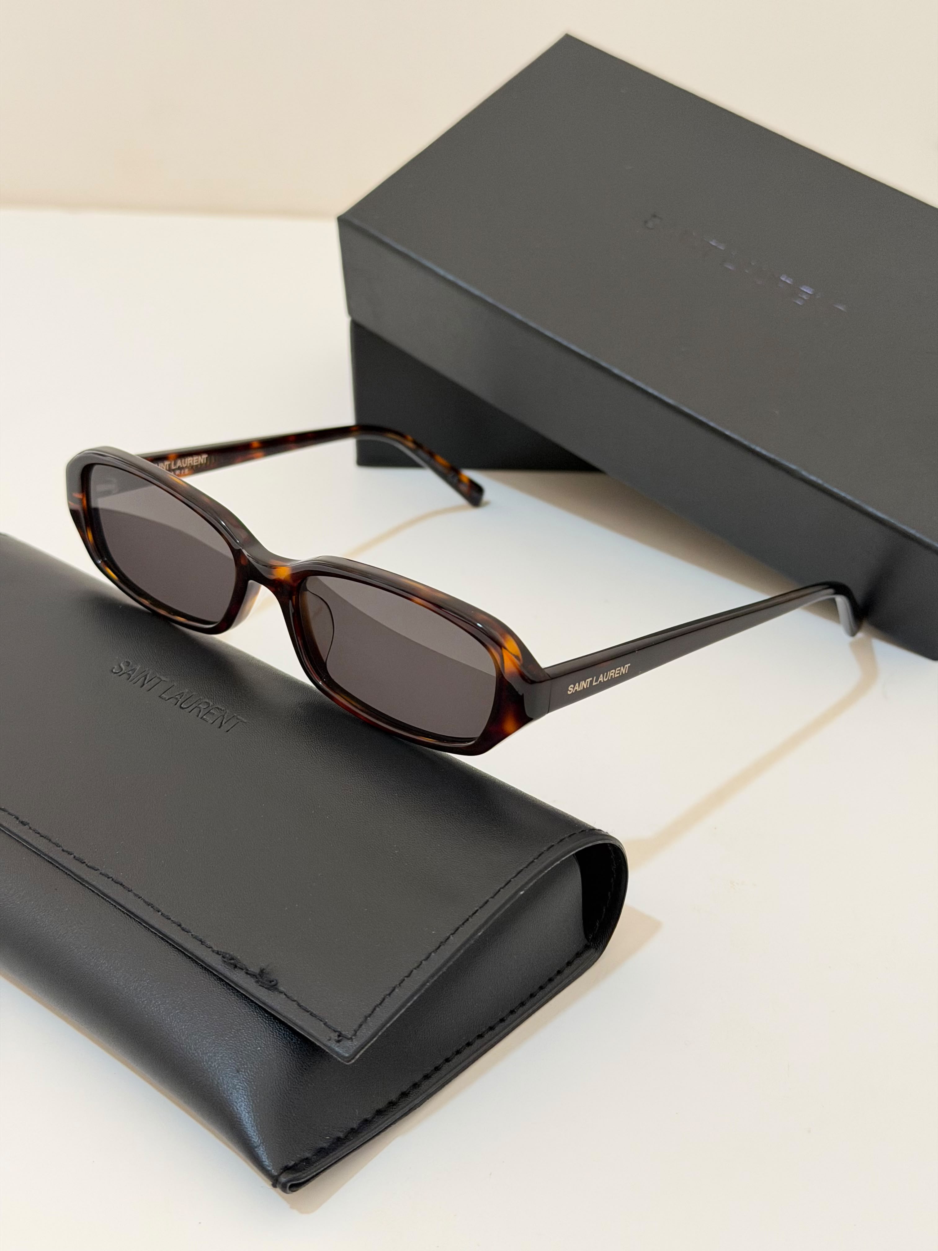 Saint Laurent SL 872 Erin Oval Sunglasses