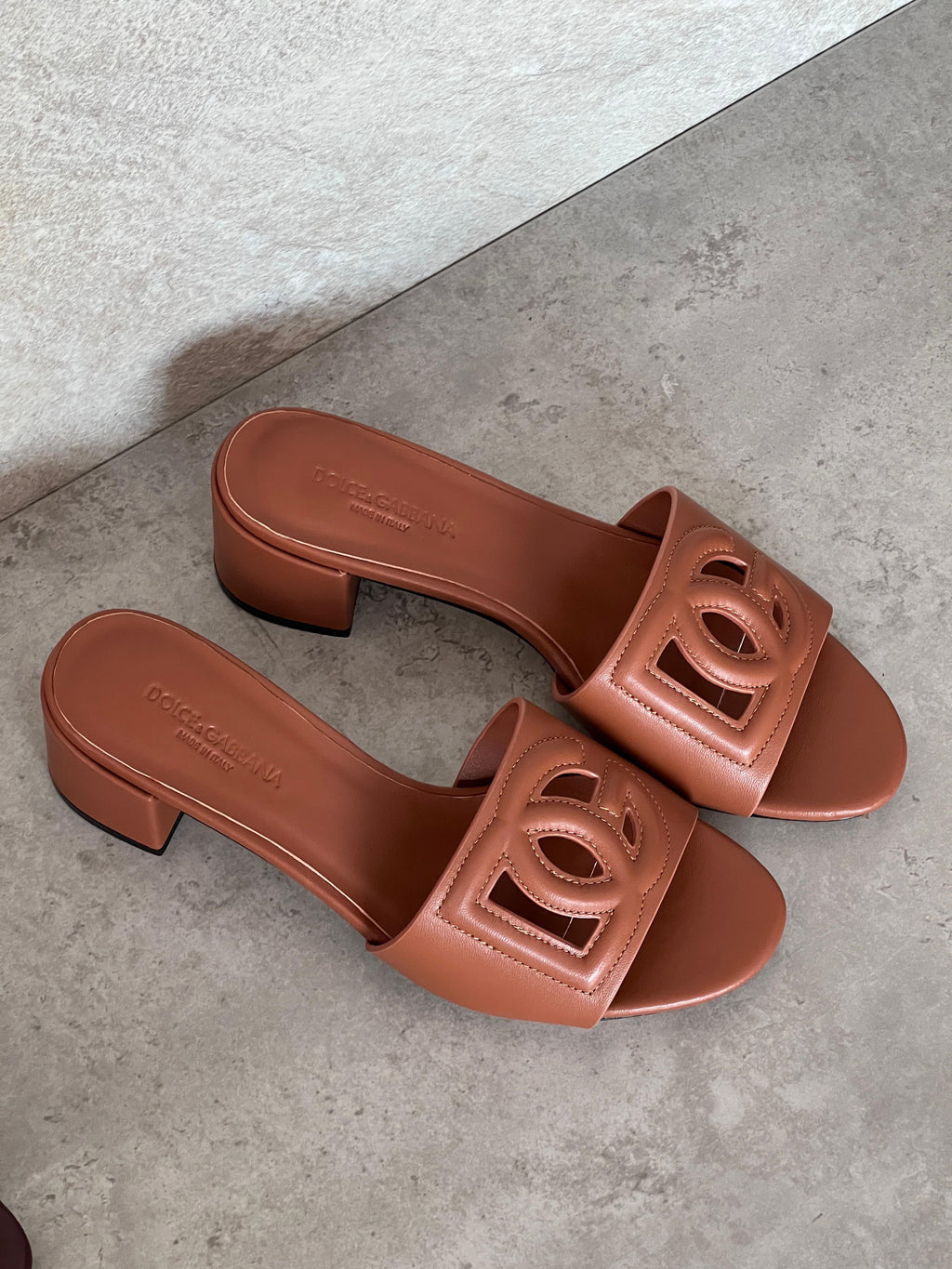 Dolce & Gabbana DG Millenials Leather Mules