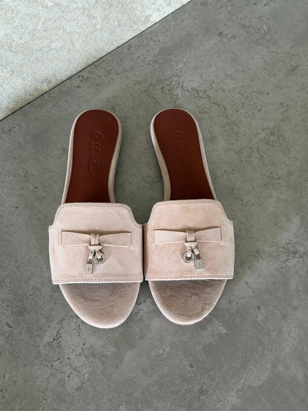 Loro Piana Summer Charms Flat