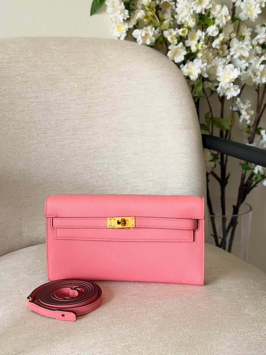 Hermes Kelly To Go Wallet Bag (Golden Hardware)