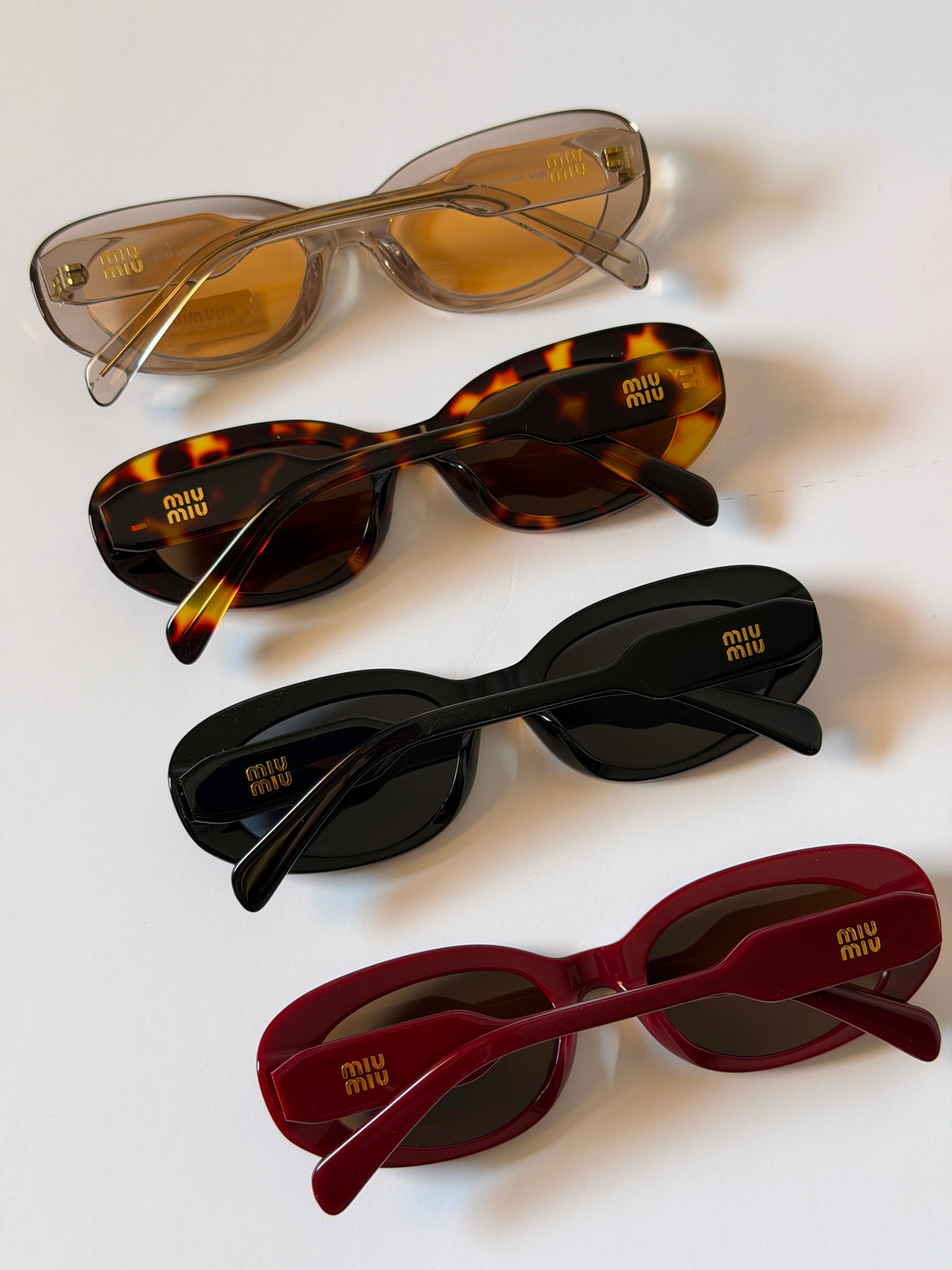 Miu Miu B09S Oval Sunglasses