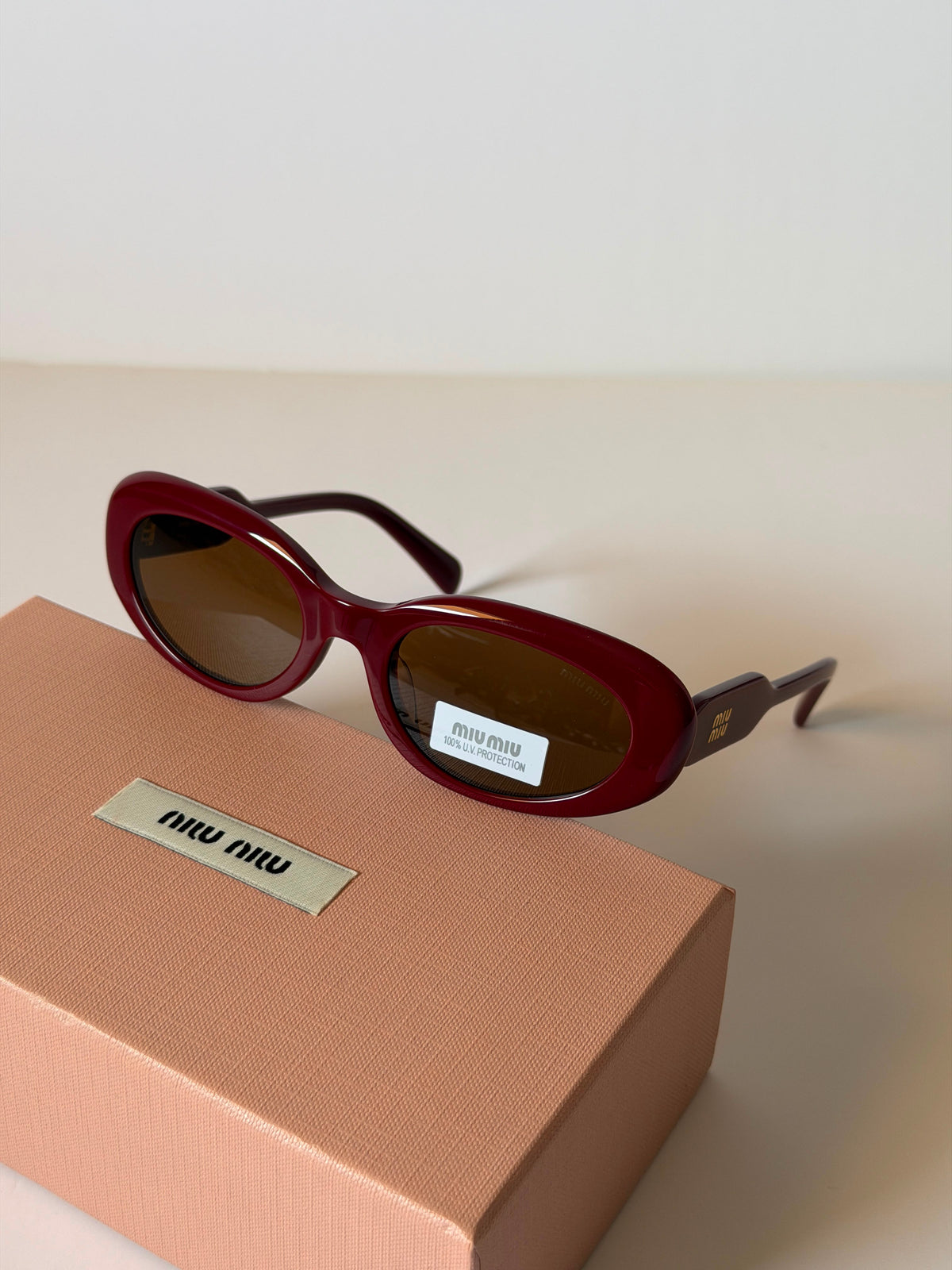Miu Miu B09S Oval Sunglasses