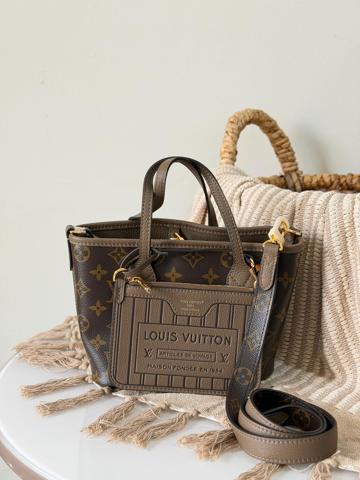 Louis Vuitton Neverfull Bandoulière Inside Out BB Bag