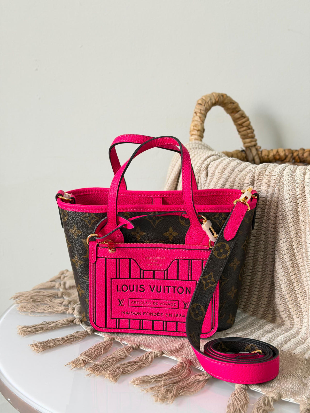 Louis Vuitton Neverfull Bandoulière Inside Out BB Bag
