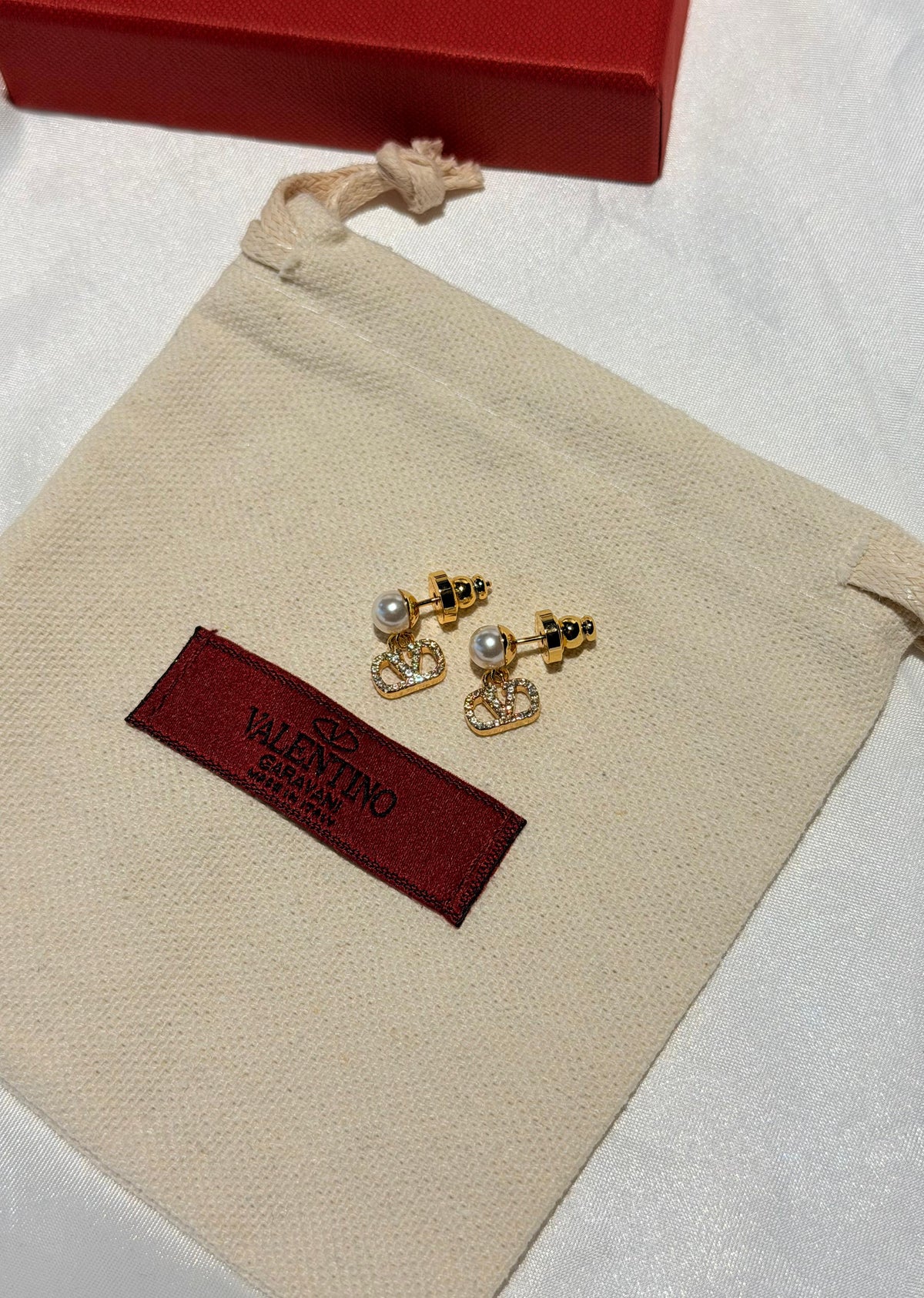 Valentino Garavani VLogo Signature Pearl & Crystal Jewelry Full Set