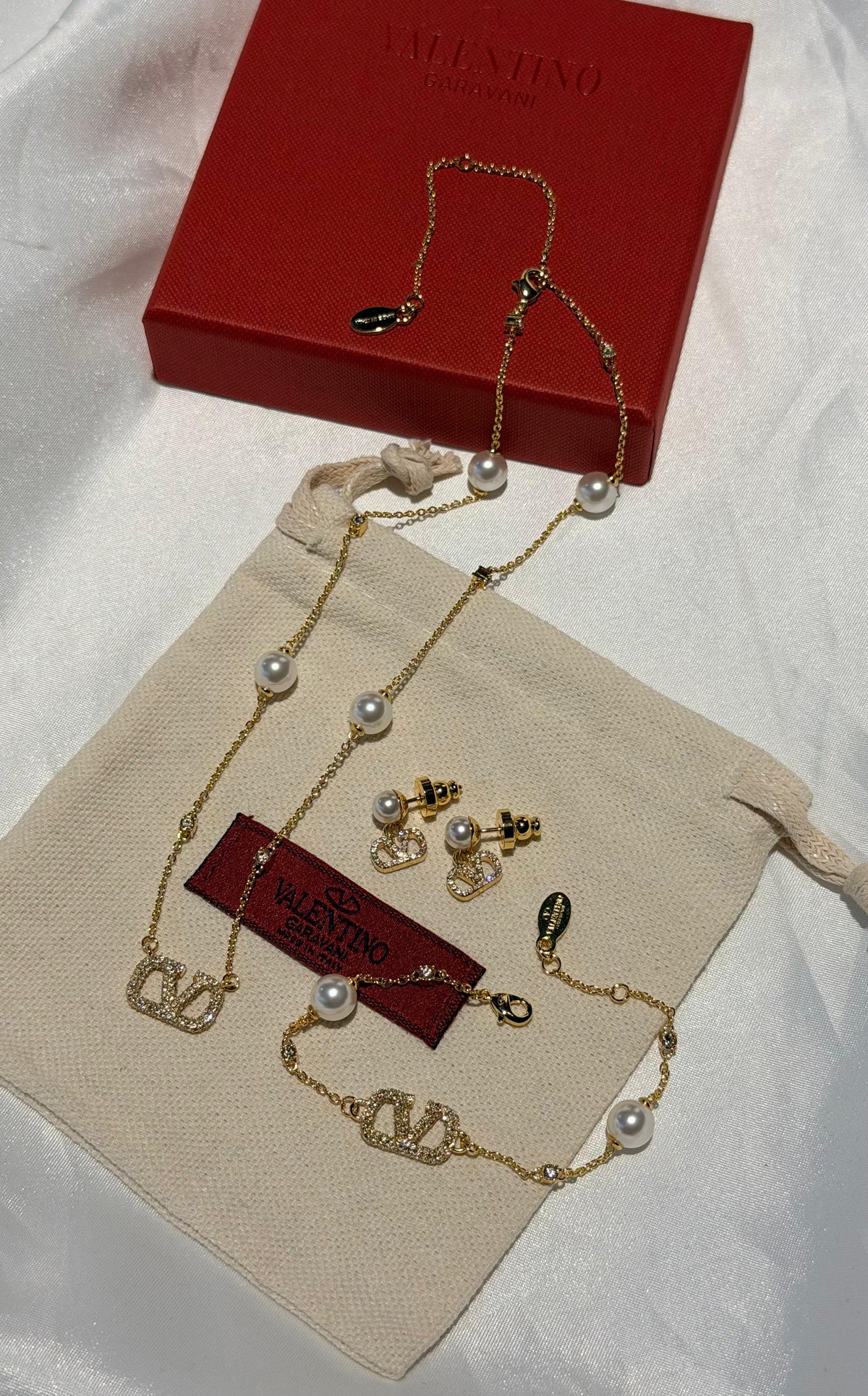 Valentino Garavani VLogo Signature Pearl & Crystal Jewelry Full Set