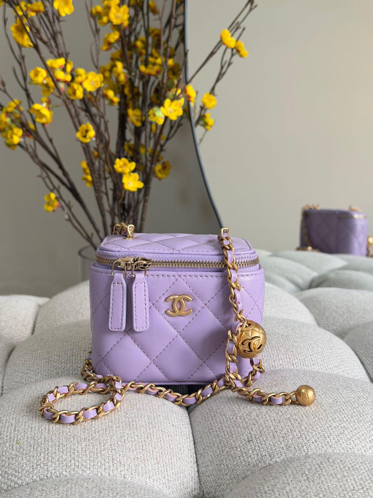 Chanel Quilted Lambskin Pearl Crush Mini Vanity Case