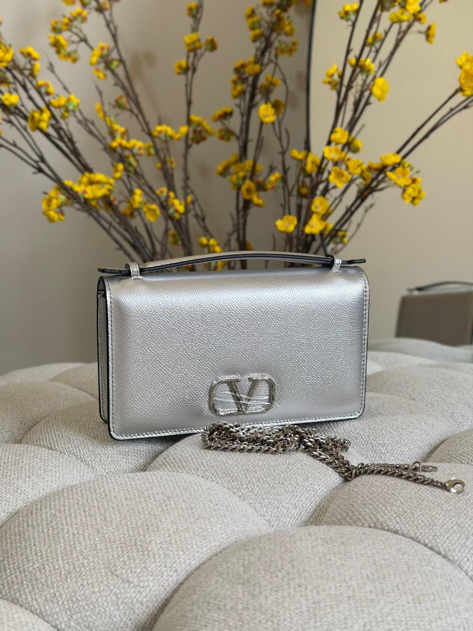 Valentino Garavani VLogo Signature Metallic Grainy Calfskin Wallet with Chain