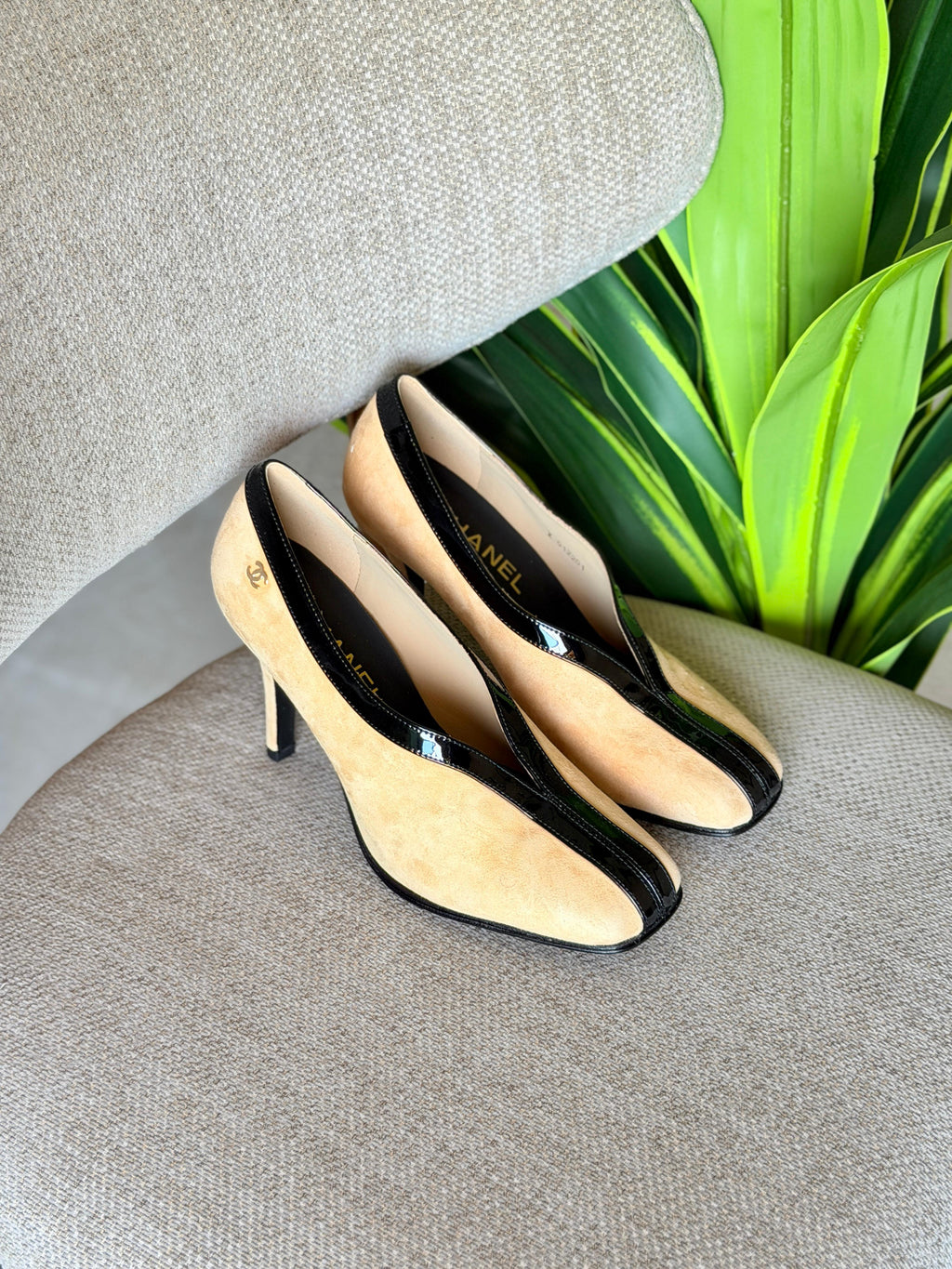 Chanel V-Cut Crocodile Embossed & Patent Calfskin Pumps